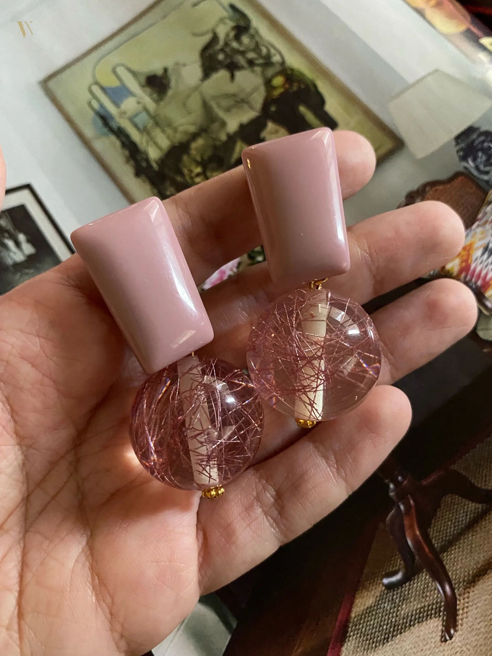 3938D5E5-1EC4-4CD8-9A0B-B9A7243B6C01