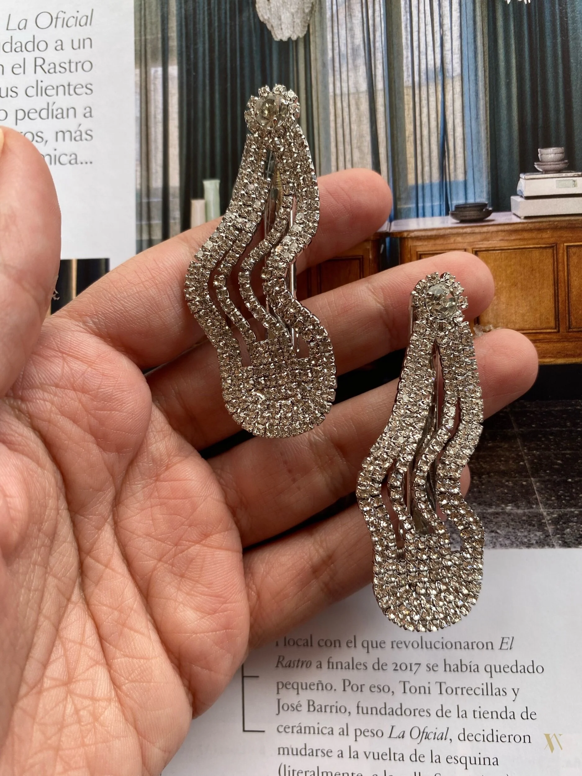 0C7DD52D-F95F-4011-A15F-503CD3B29E0B