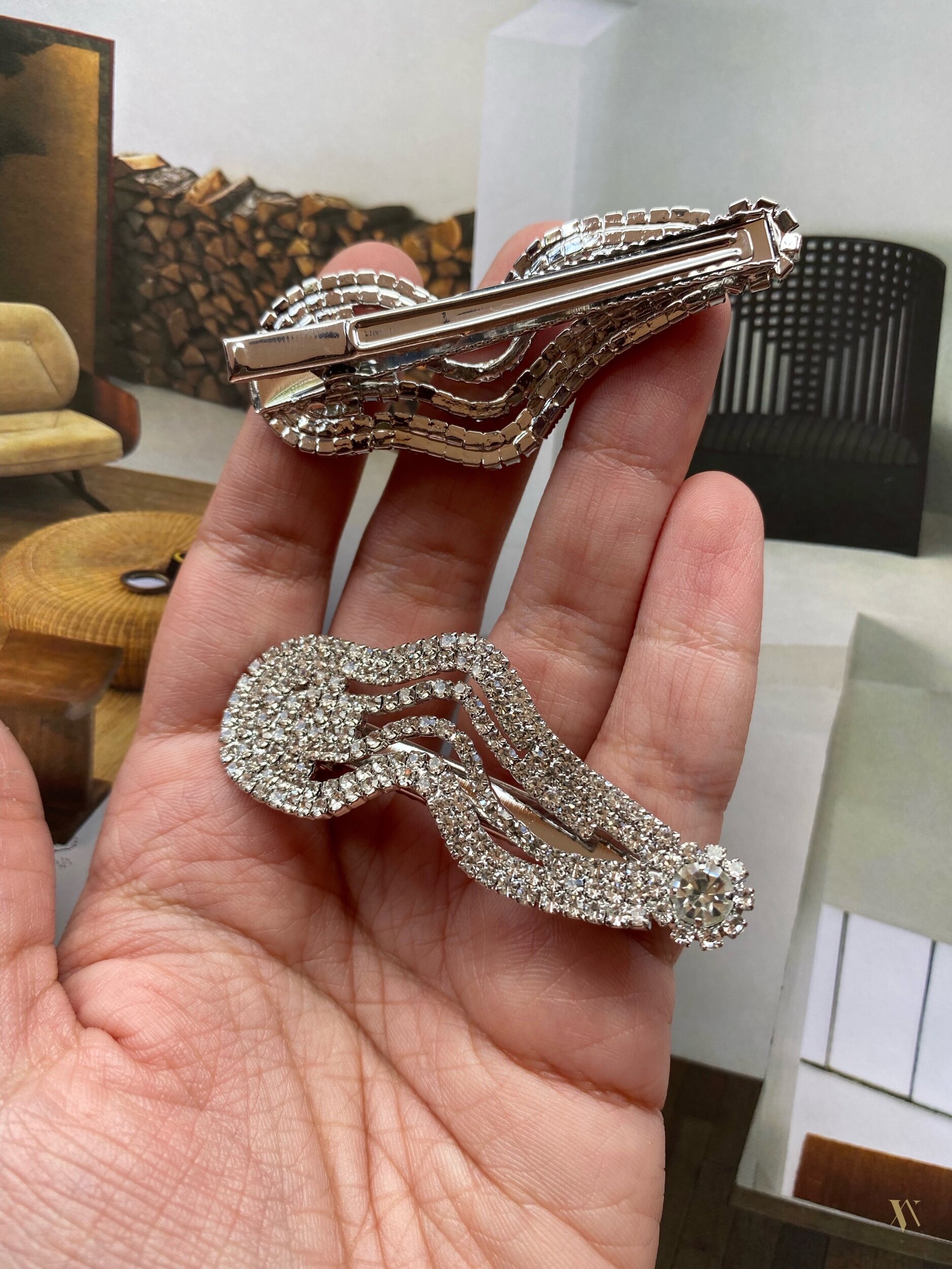 6C73E70D-F651-4F8A-B3BF-7B2AC5DFD07B