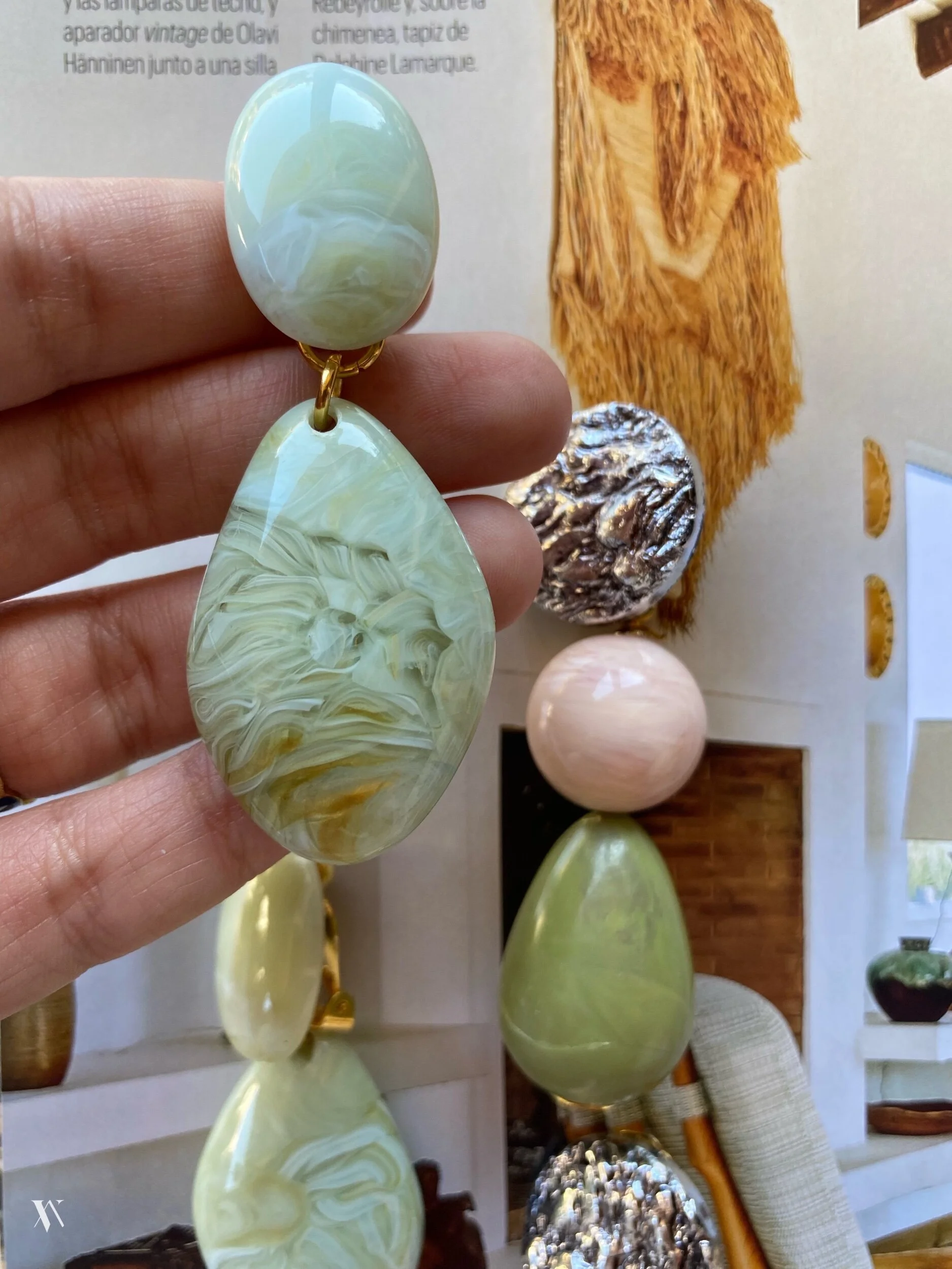 6369EE2A-465D-41FE-92F7-2E269607456F