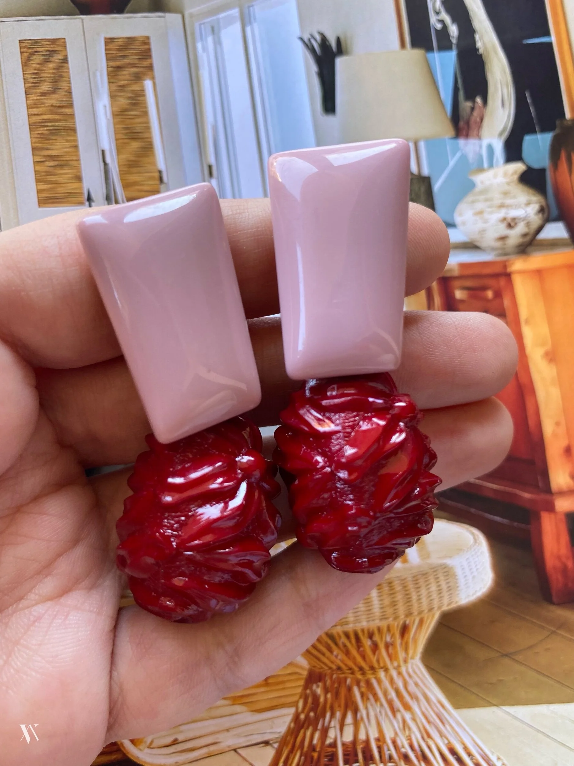 FD21B377-799E-41F5-BB4C-449557D1F0B6