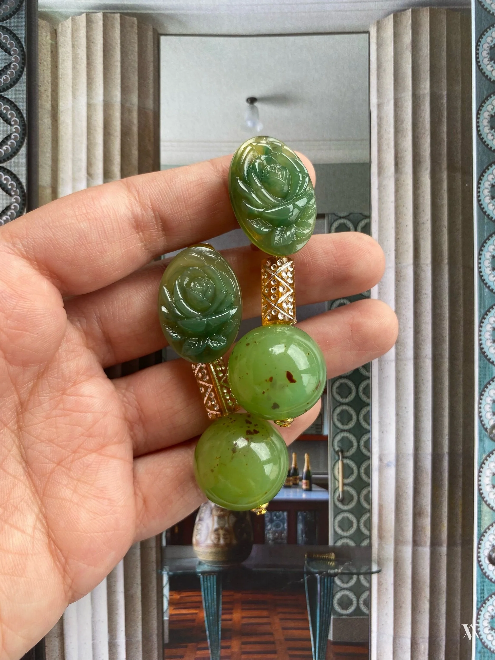 C8435A75-CCEF-488E-809C-BE0088D24E9C