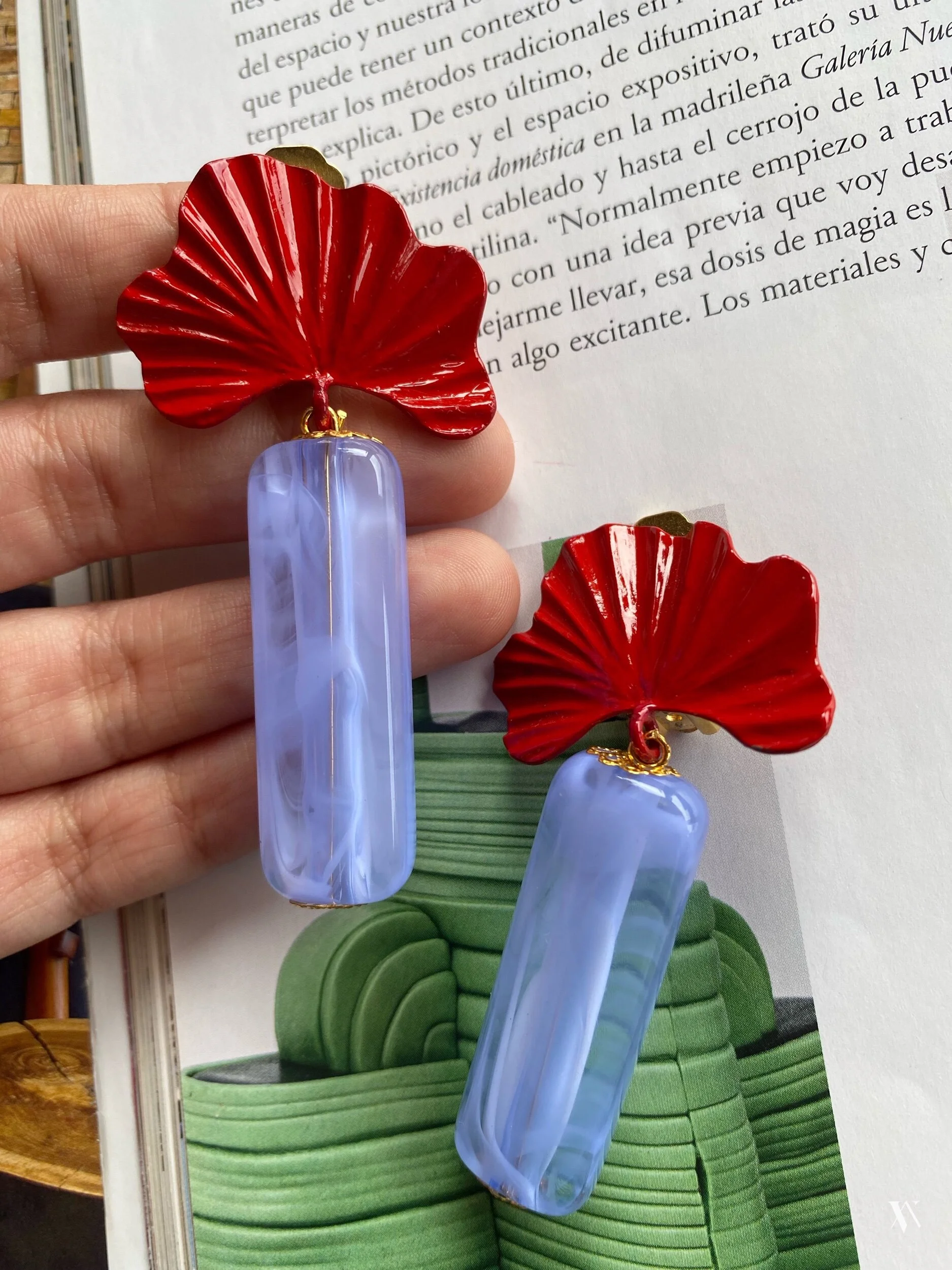 2EE72871-FC70-43B8-B1D2-2ABAB23D9425