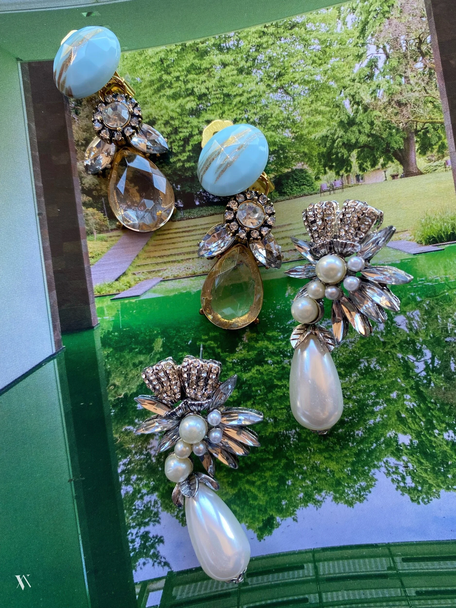 336899DB-FA42-4CD9-89F2-F8A930BBE2EB