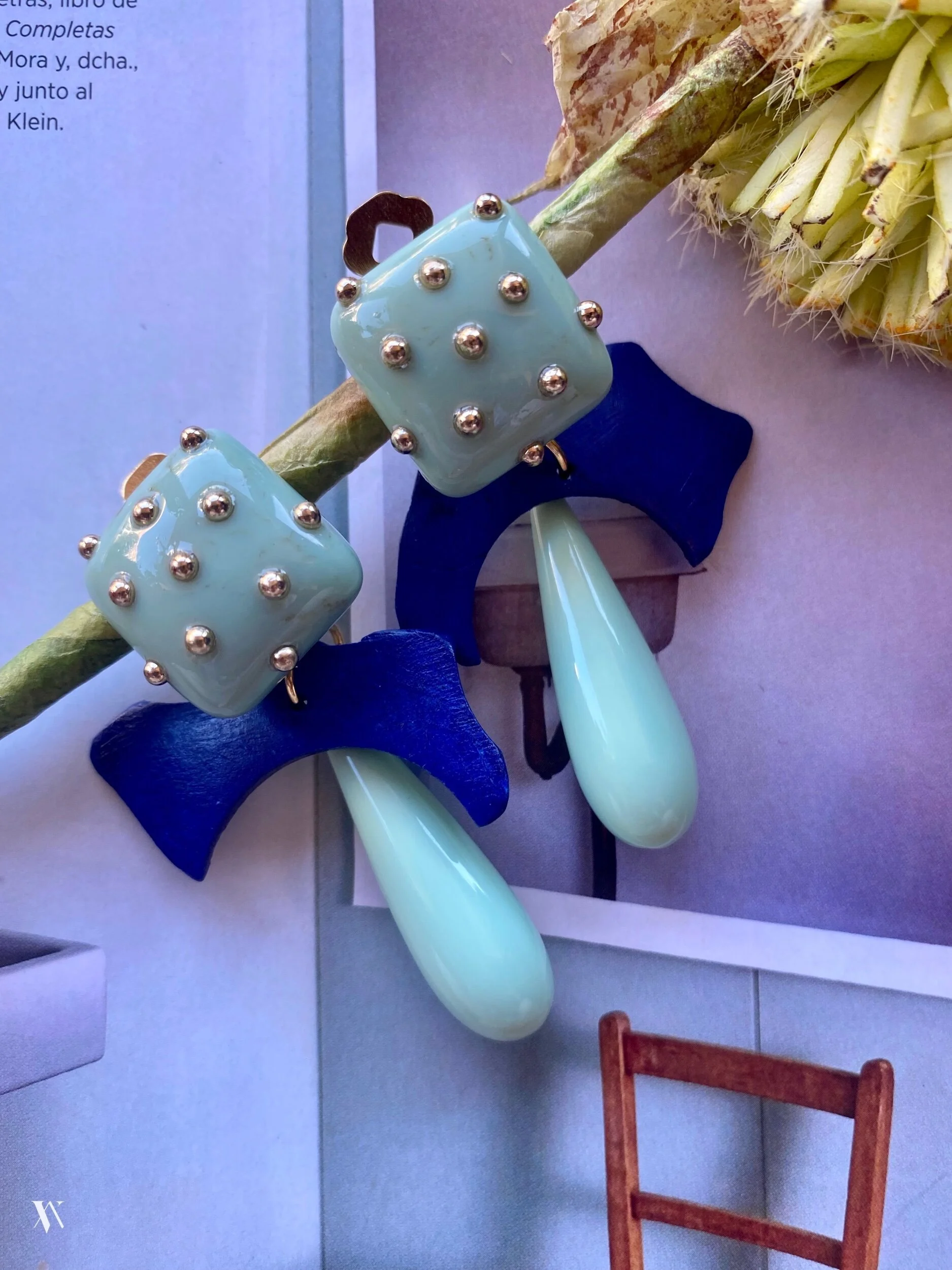 DB19F6F8-9675-4037-A94E-03F412D983CA