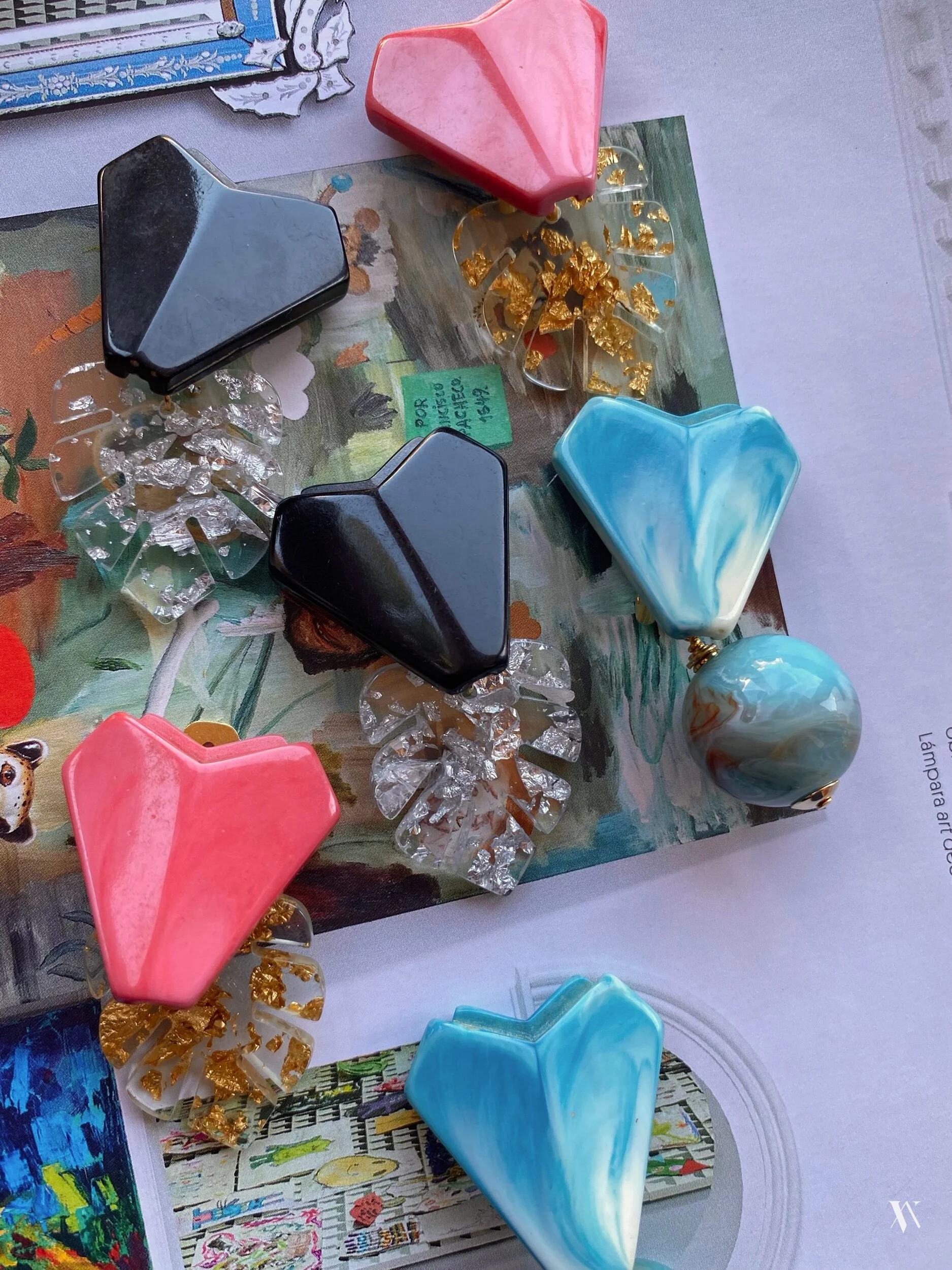 ABA353D8-899C-4D01-83C8-6C2B37D7BAF0