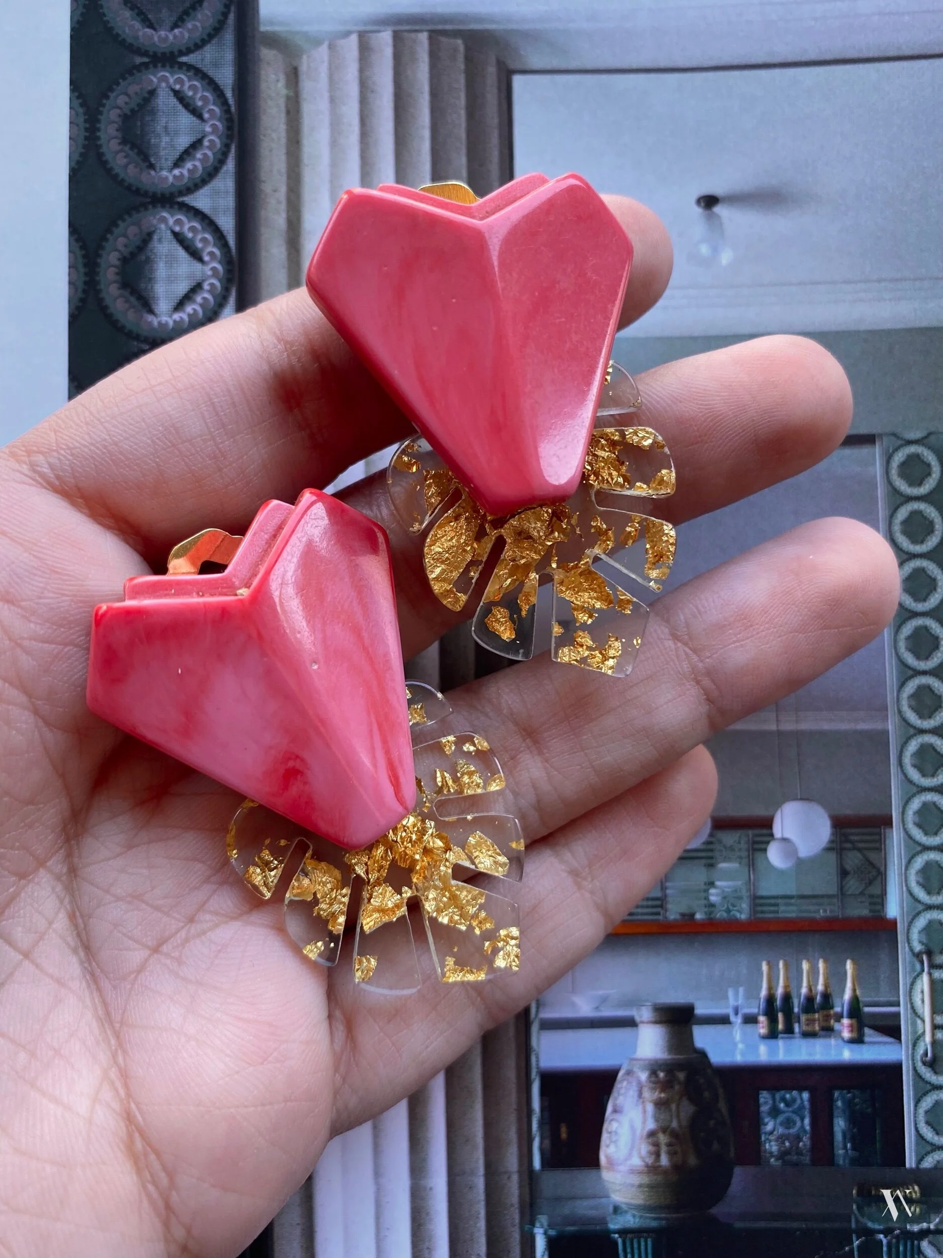 92CC4DD1-76B6-4868-AFB6-1E6B1EF9F168