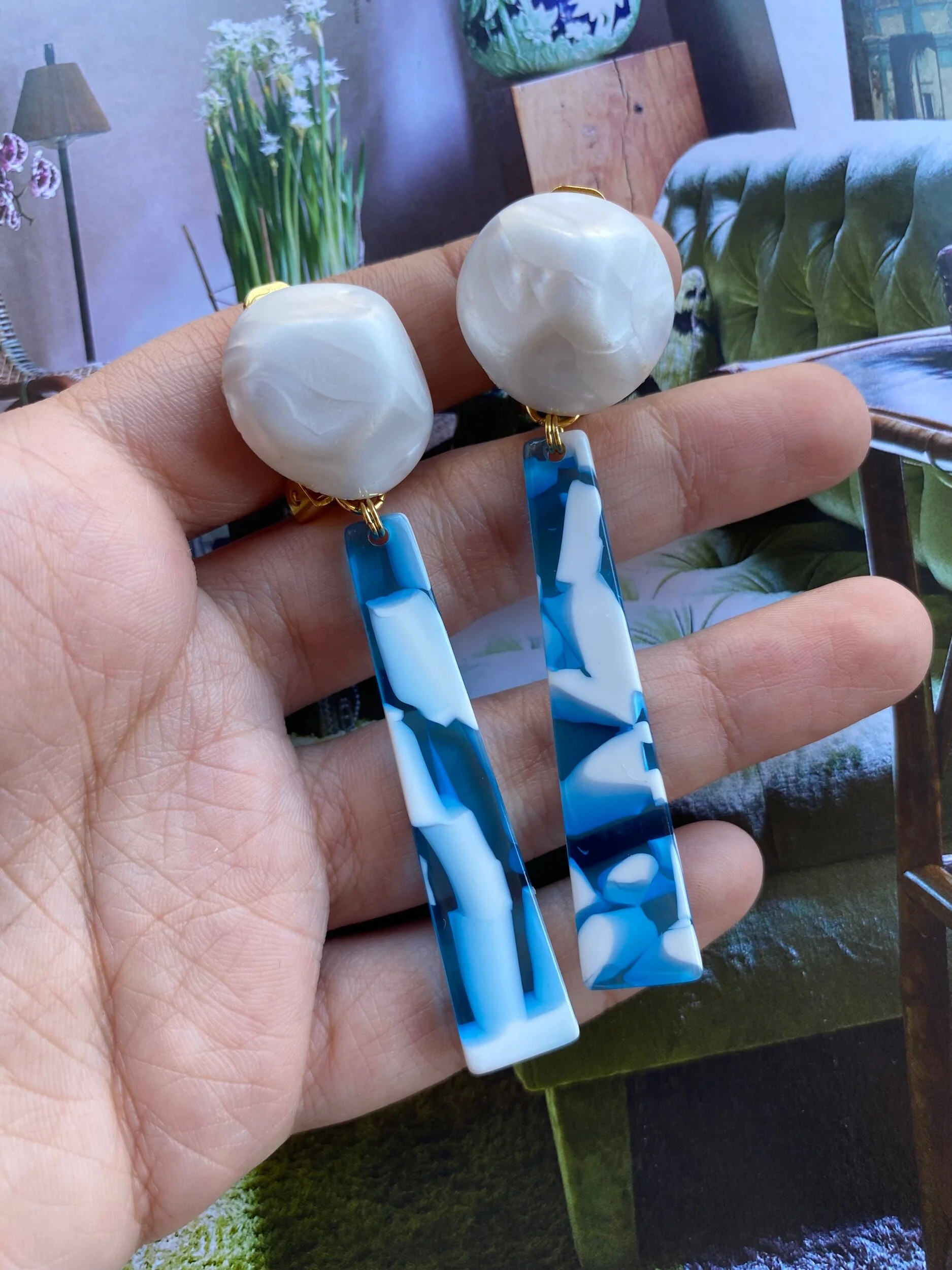 8A0CA9C3-641A-4DAF-8791-EC4F6D0FEDF3