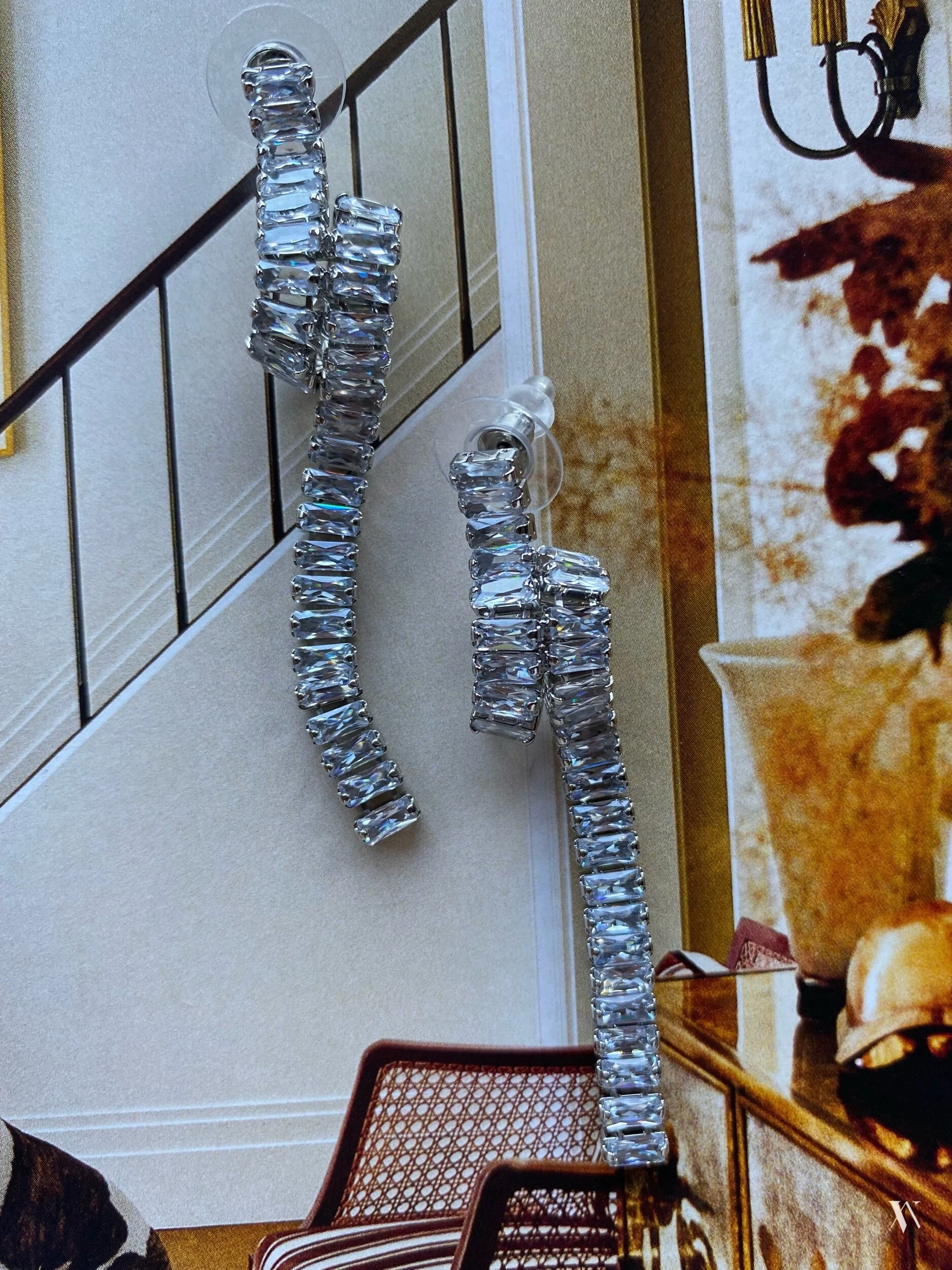 857A6FB1-C3D8-422E-BDD6-1FEF03D4F75F