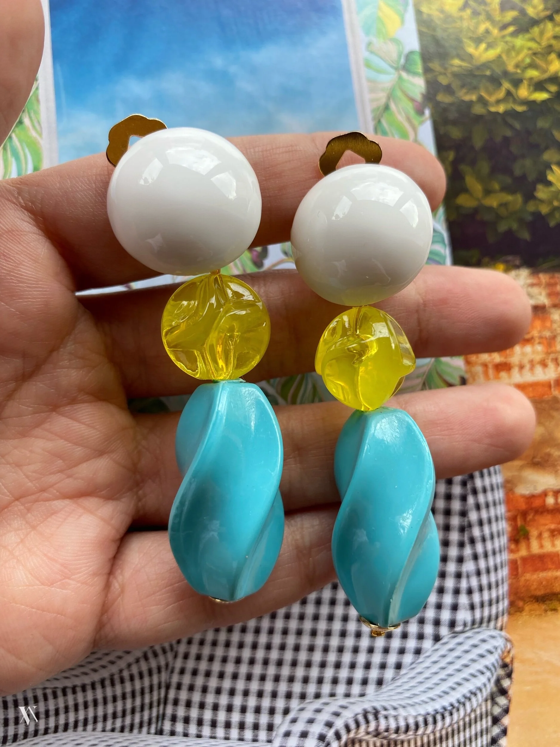 F3C936FA-B6F7-4B3E-94BF-B40F98C4A706