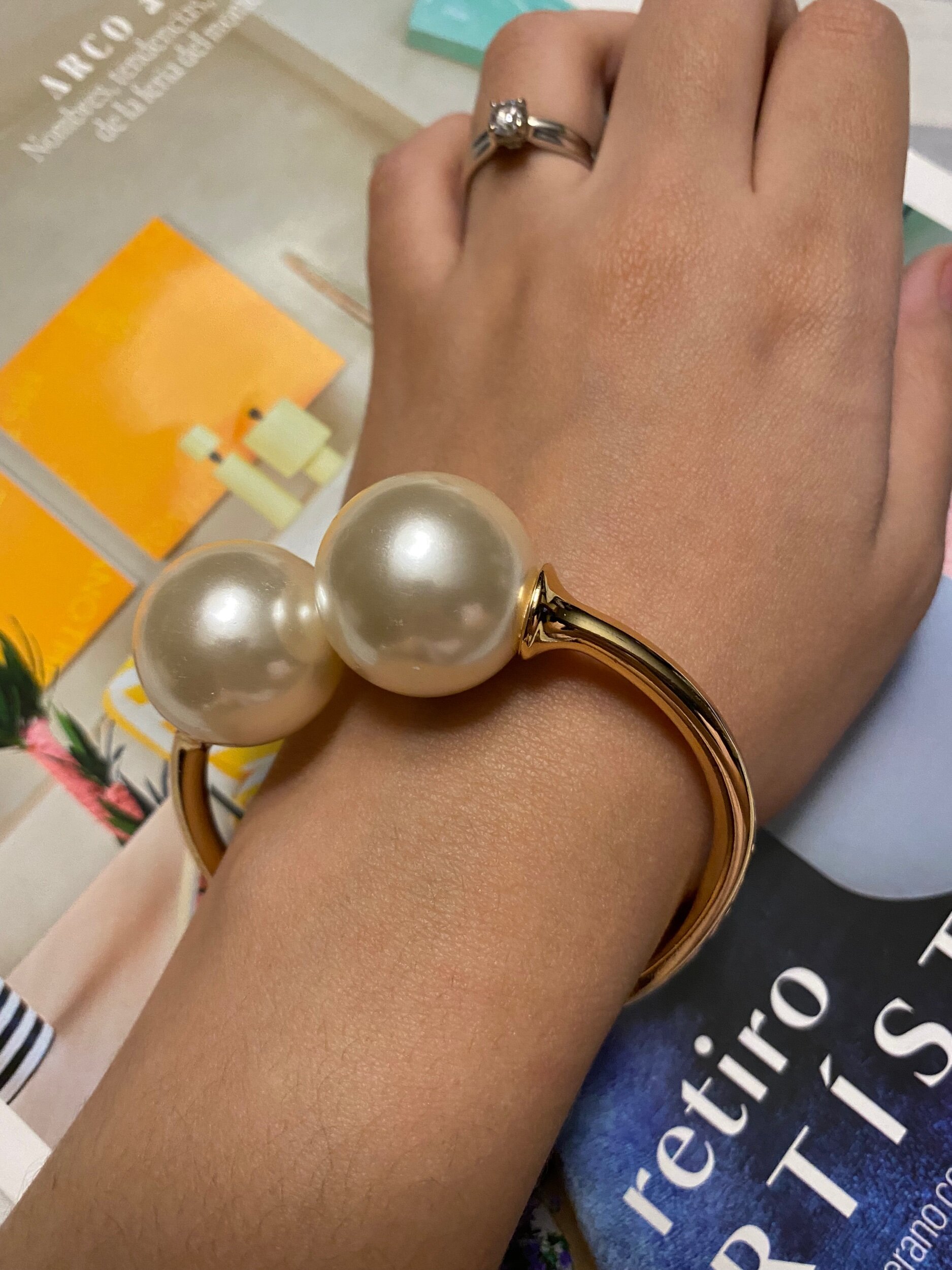 46E5C049-4FFD-4175-A951-A1AC01F5180F