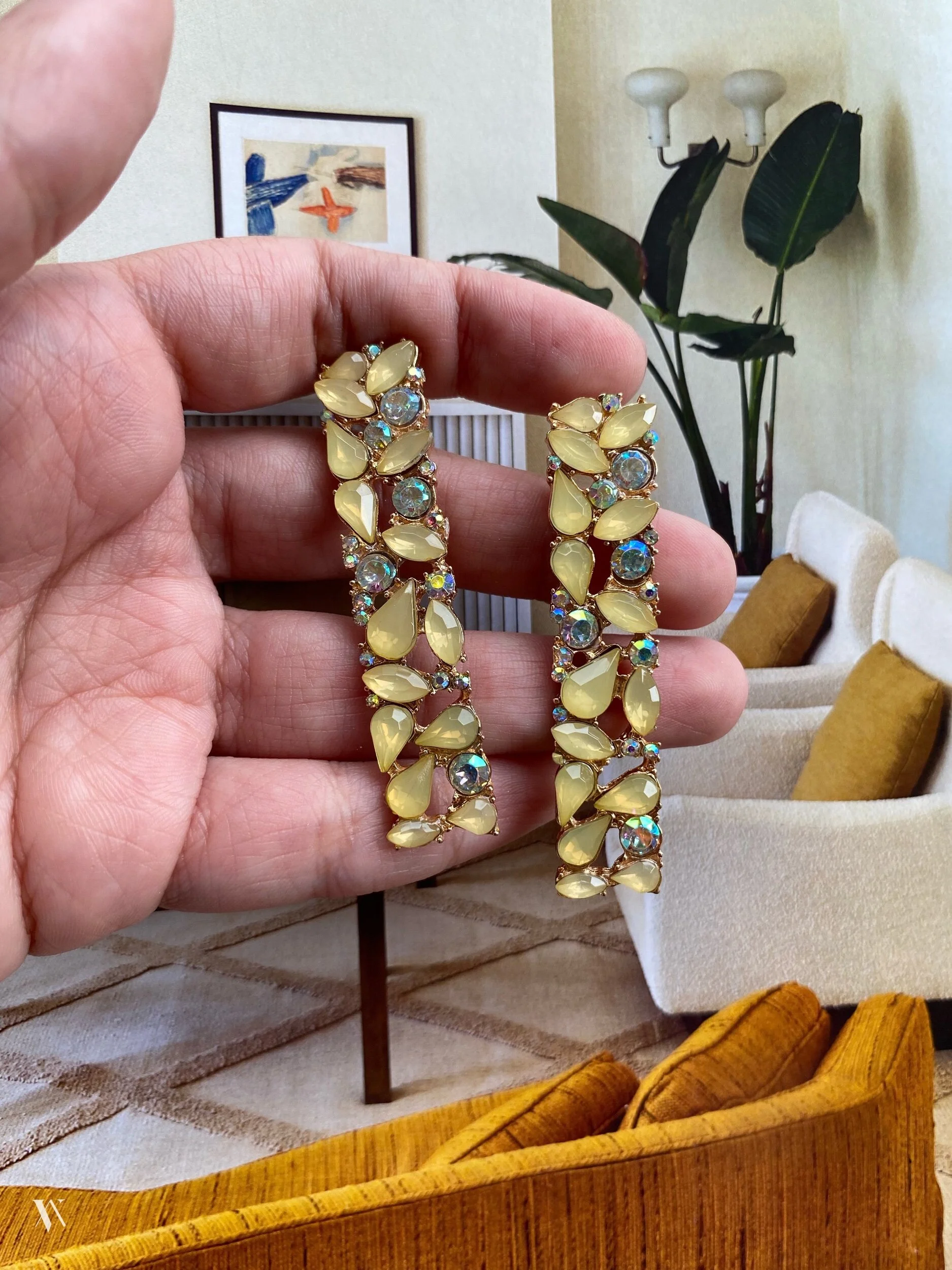 427D05F8-29DF-4C06-A30F-6BE954B0561E