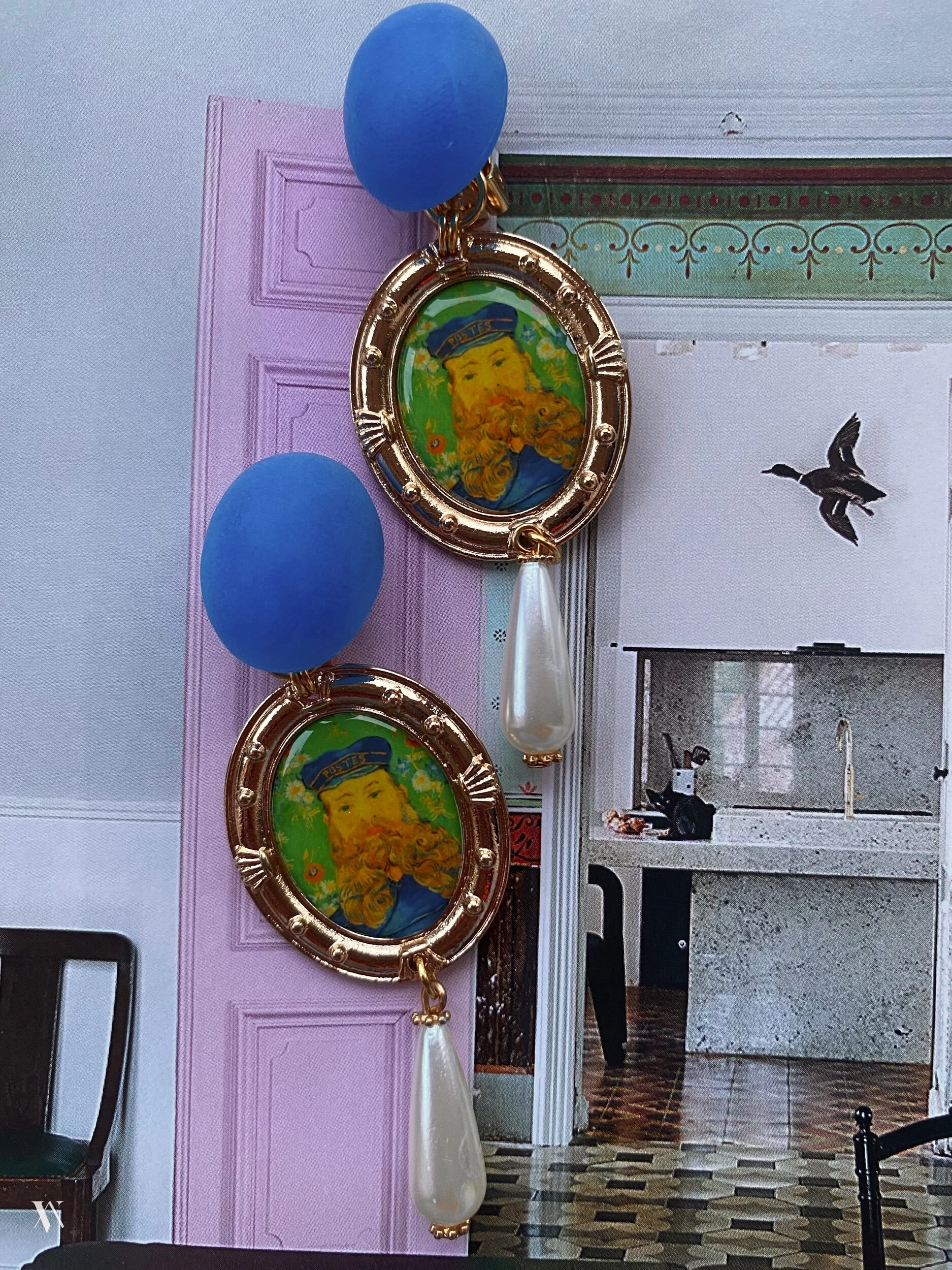 880C61A6-2BA1-46FD-AD3B-9BEBA02909E2