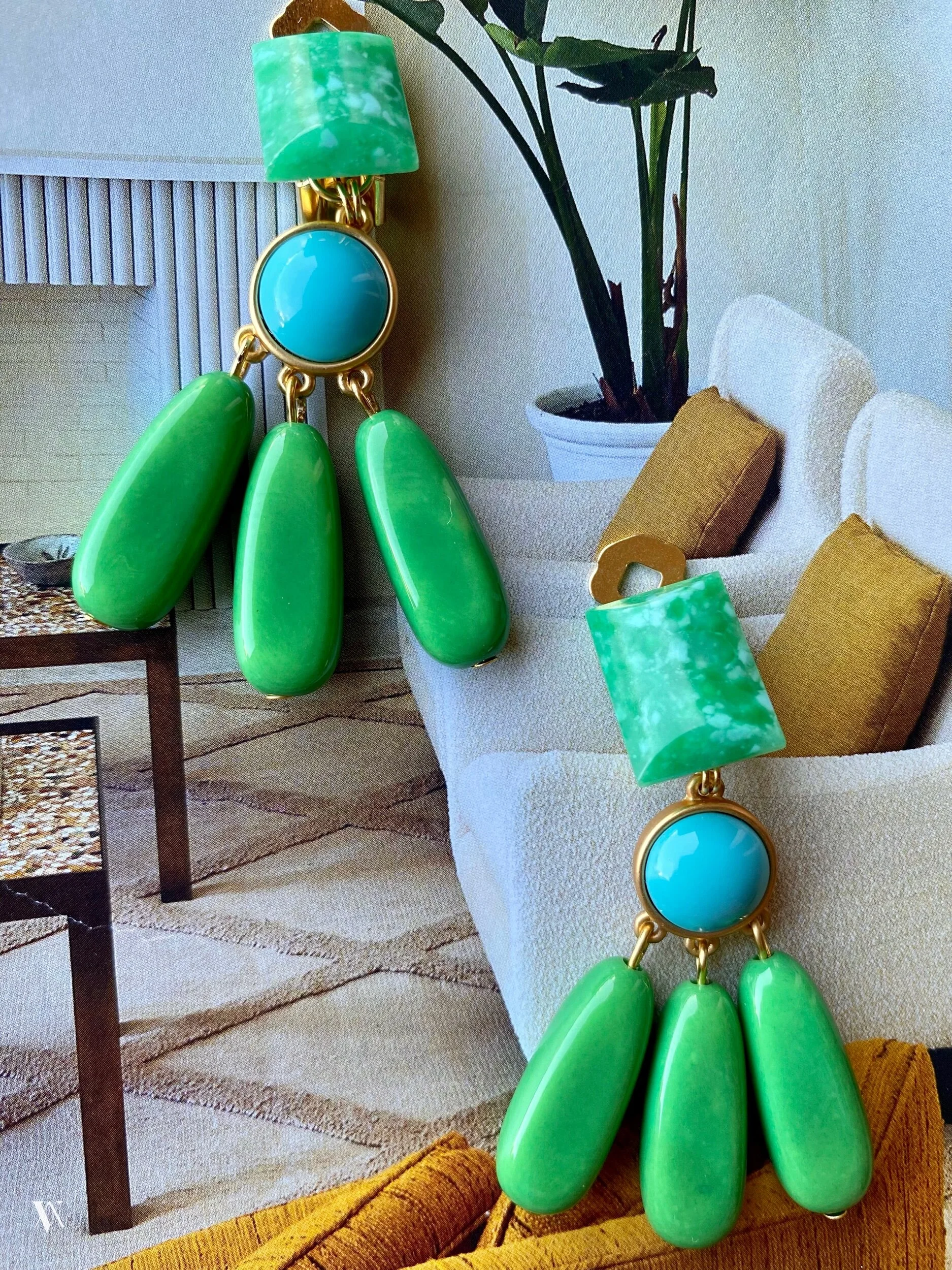 6FB9E3FE-EBC3-44E5-A0EF-5FBFCF5FB0FC