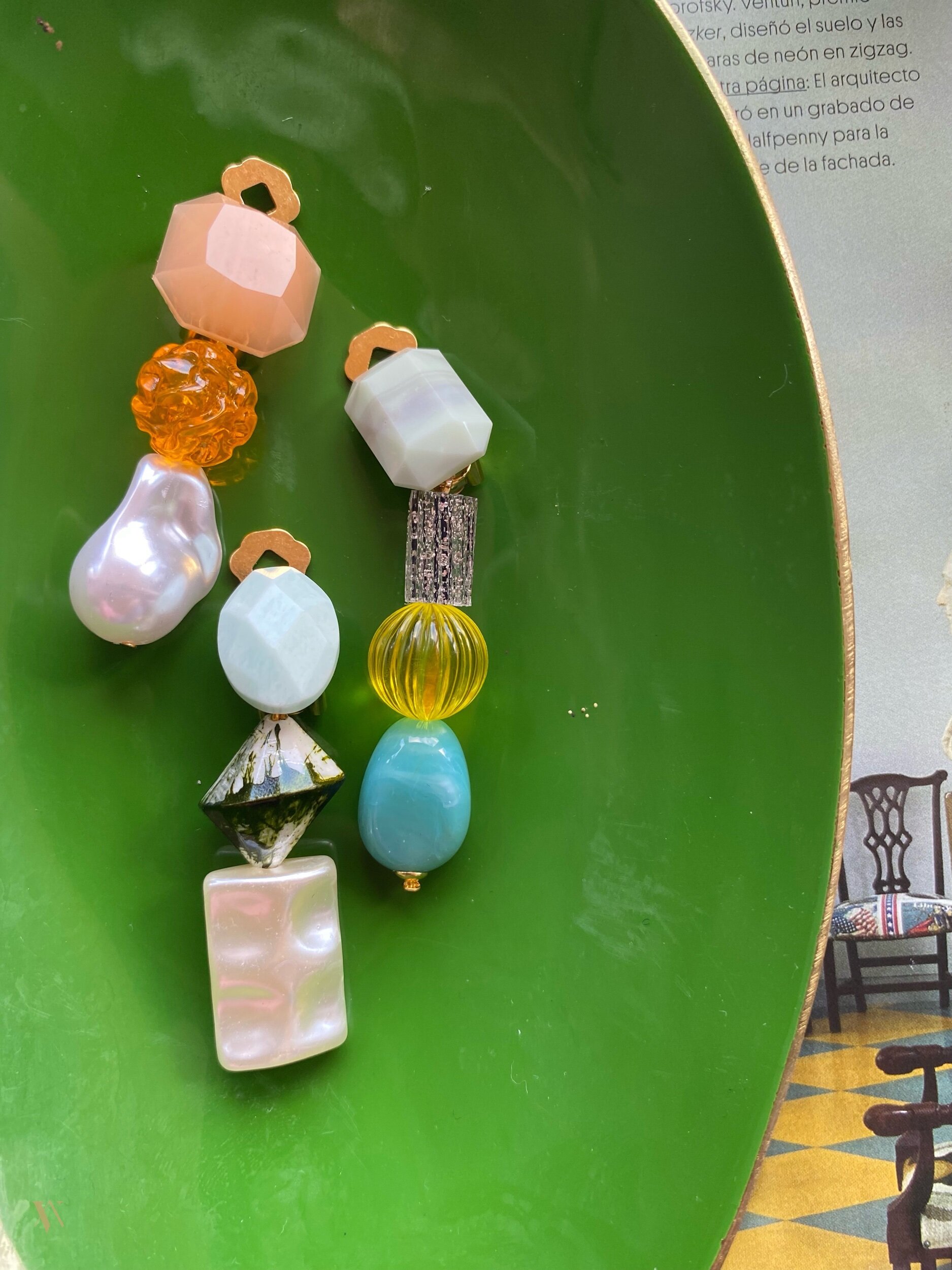 A96039B2-9B78-4E4D-85B1-56462C6C9819