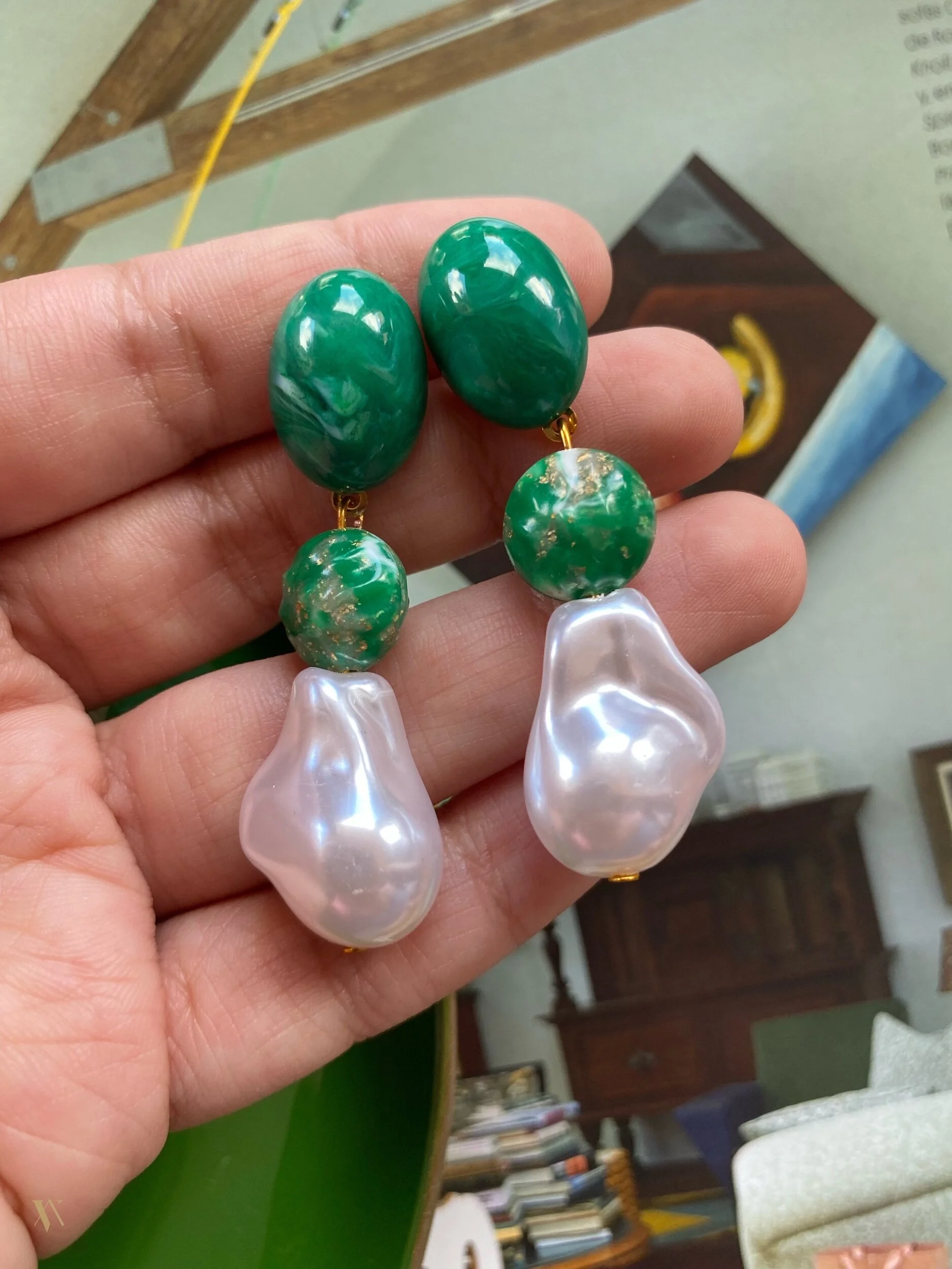 EE3DE772-08C4-41C0-8E85-CE2C69AD30AC