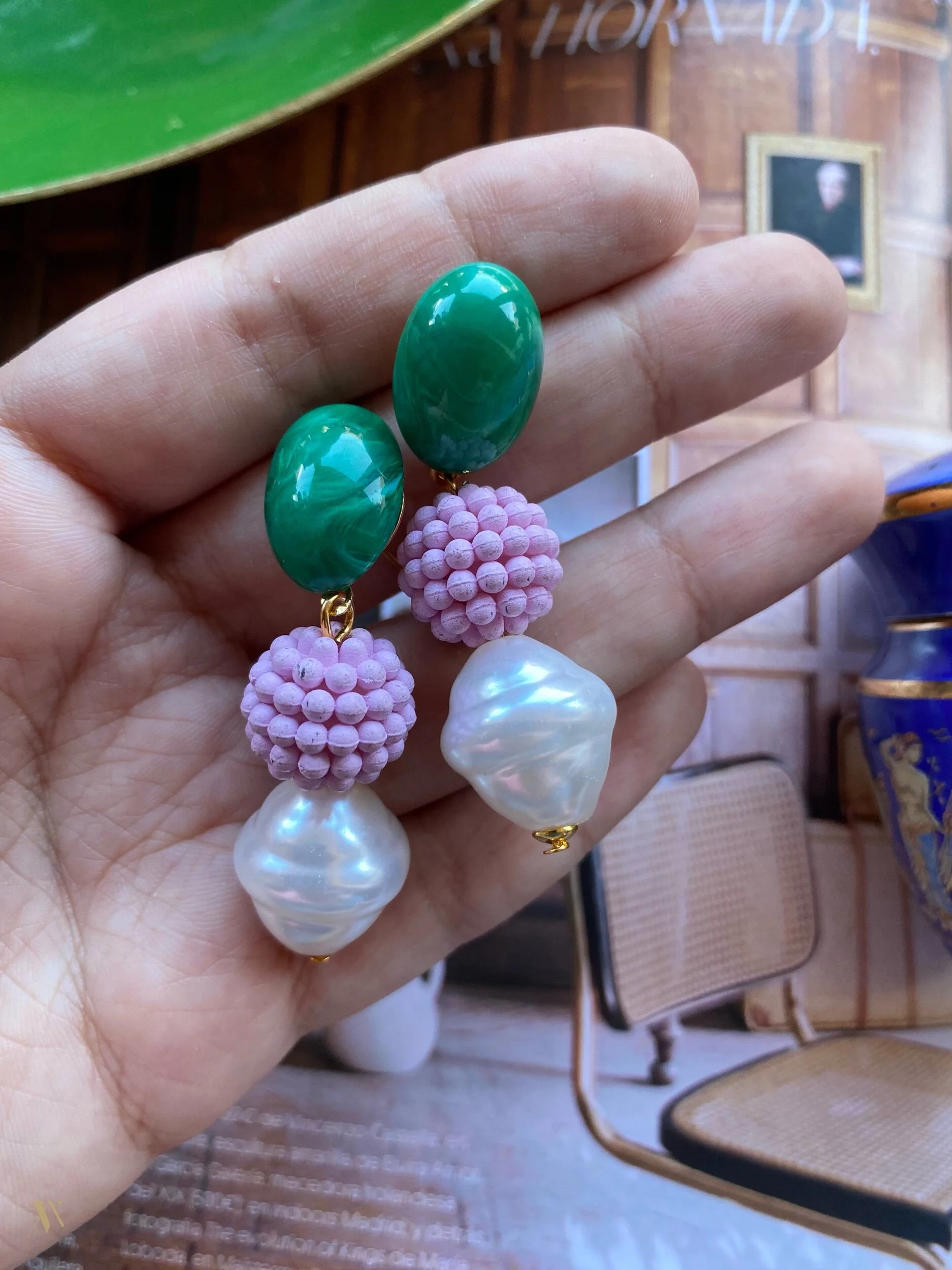 C1FFF0FF-4821-420B-AA4D-8A4AFCDDBE58