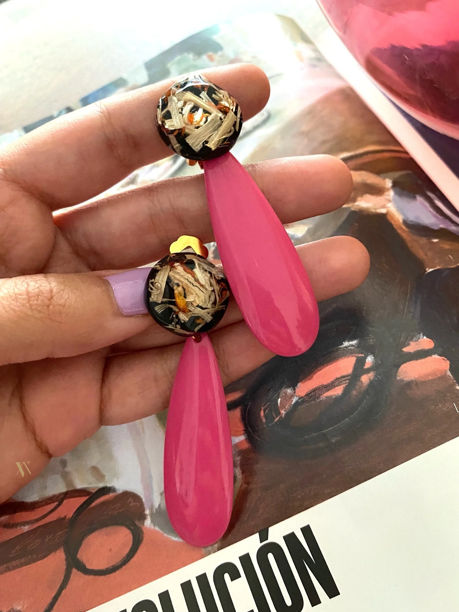 6E3AE09D-14D9-4940-8C11-1A8553E65E85