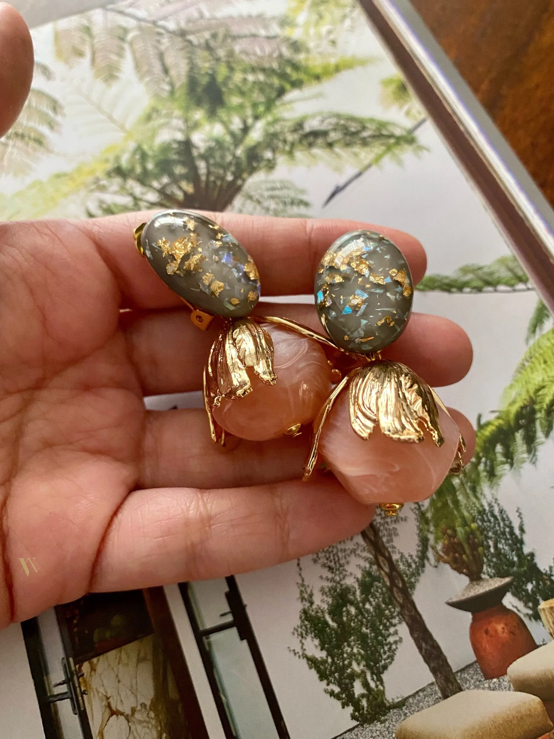 EF1B3165-EE75-428F-90FA-A96D98CB3B59