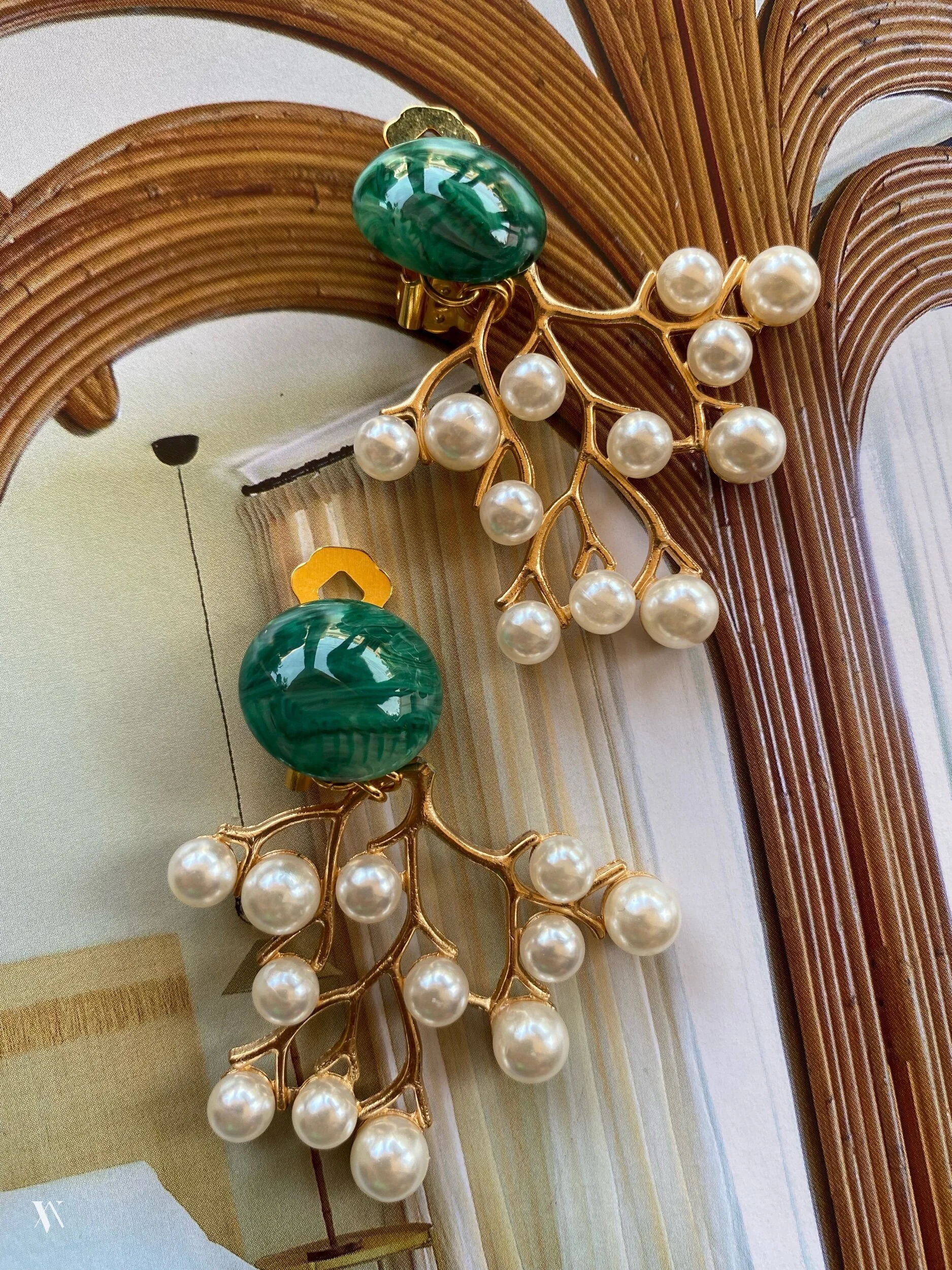 B511C8BB-CCFC-4893-A0CF-22684B7598AF