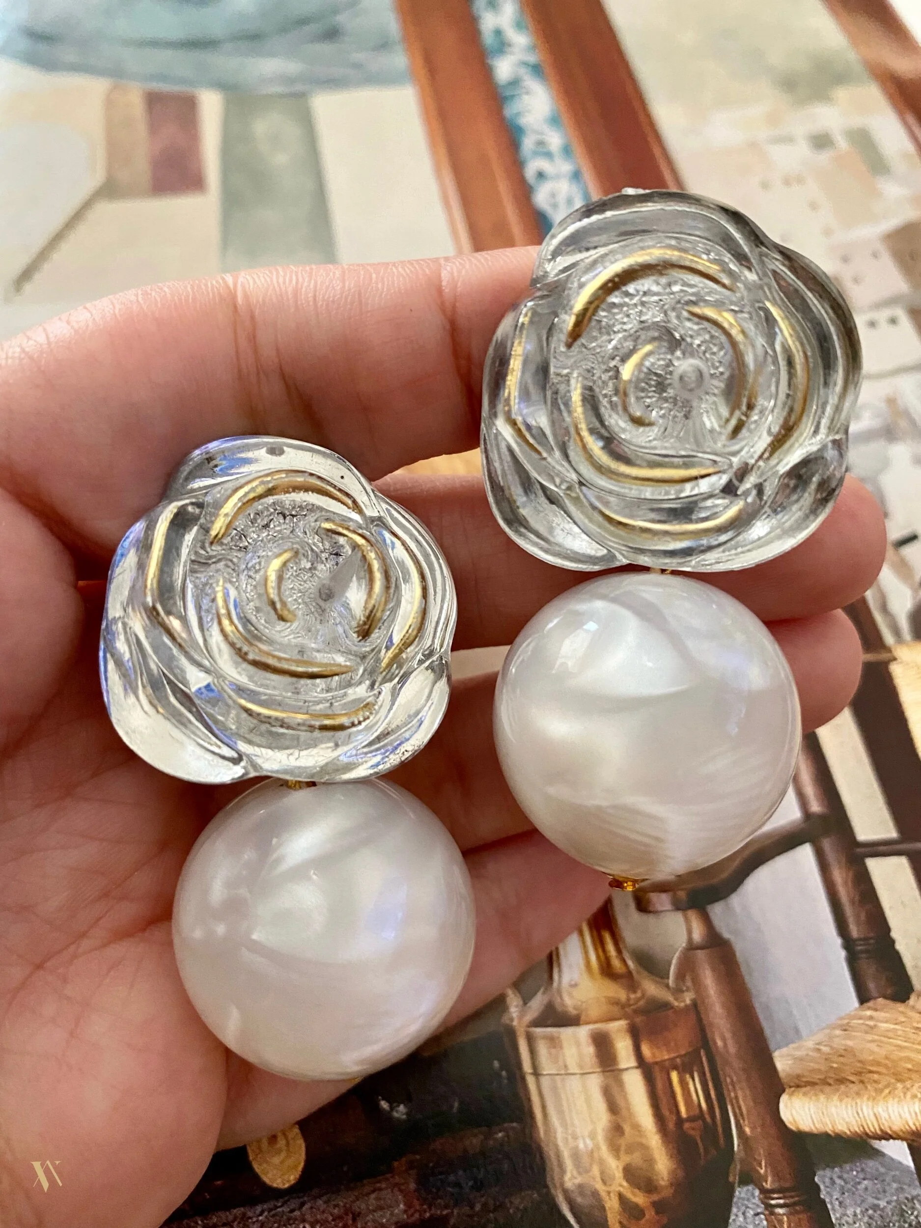 03D0F443-2C42-4569-9BD4-D3EE43E78CC8