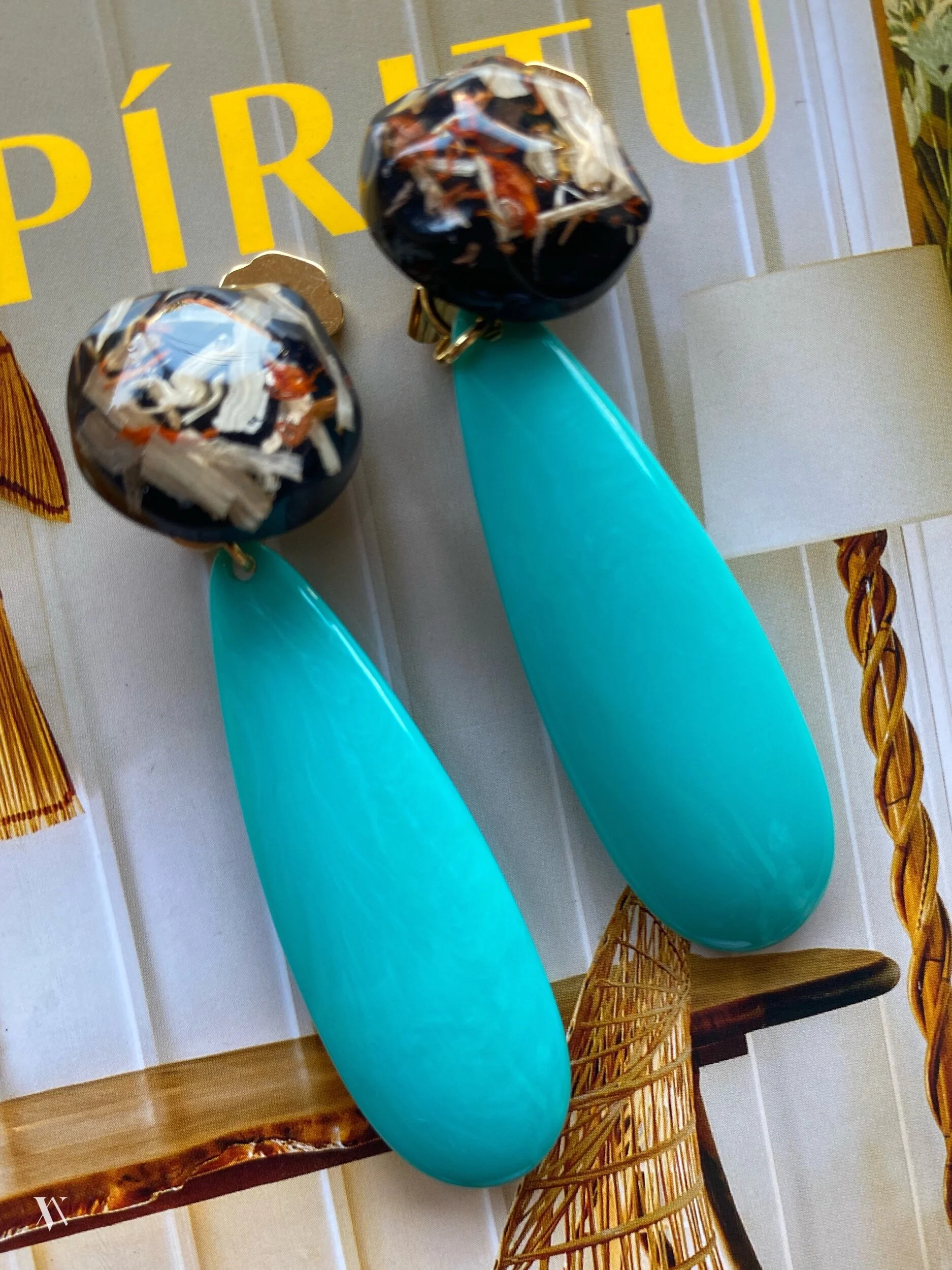 D785DC9D-D899-4BC0-A738-3B7C009745A8