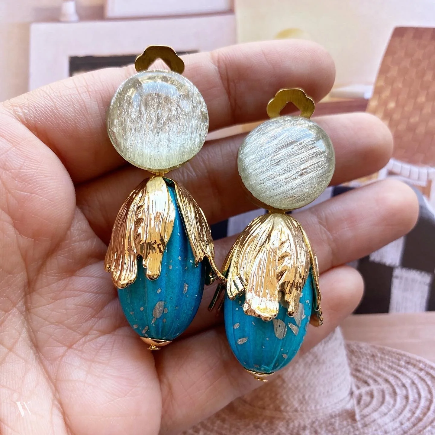 A3D08CEC-9681-4B4B-8887-2CB01466E4DC