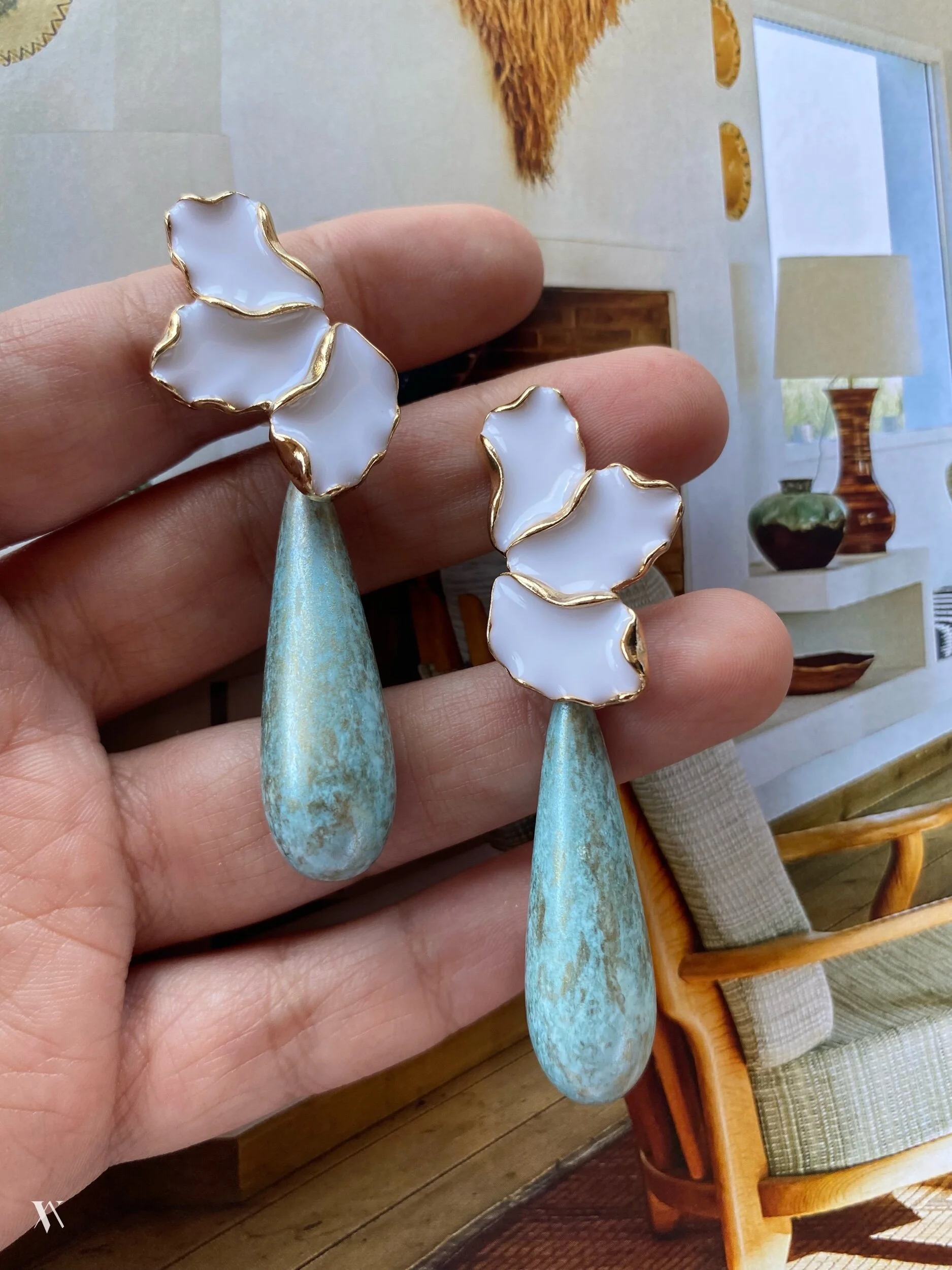 7BF51769-0DF9-49C3-99A4-5171E26614C0