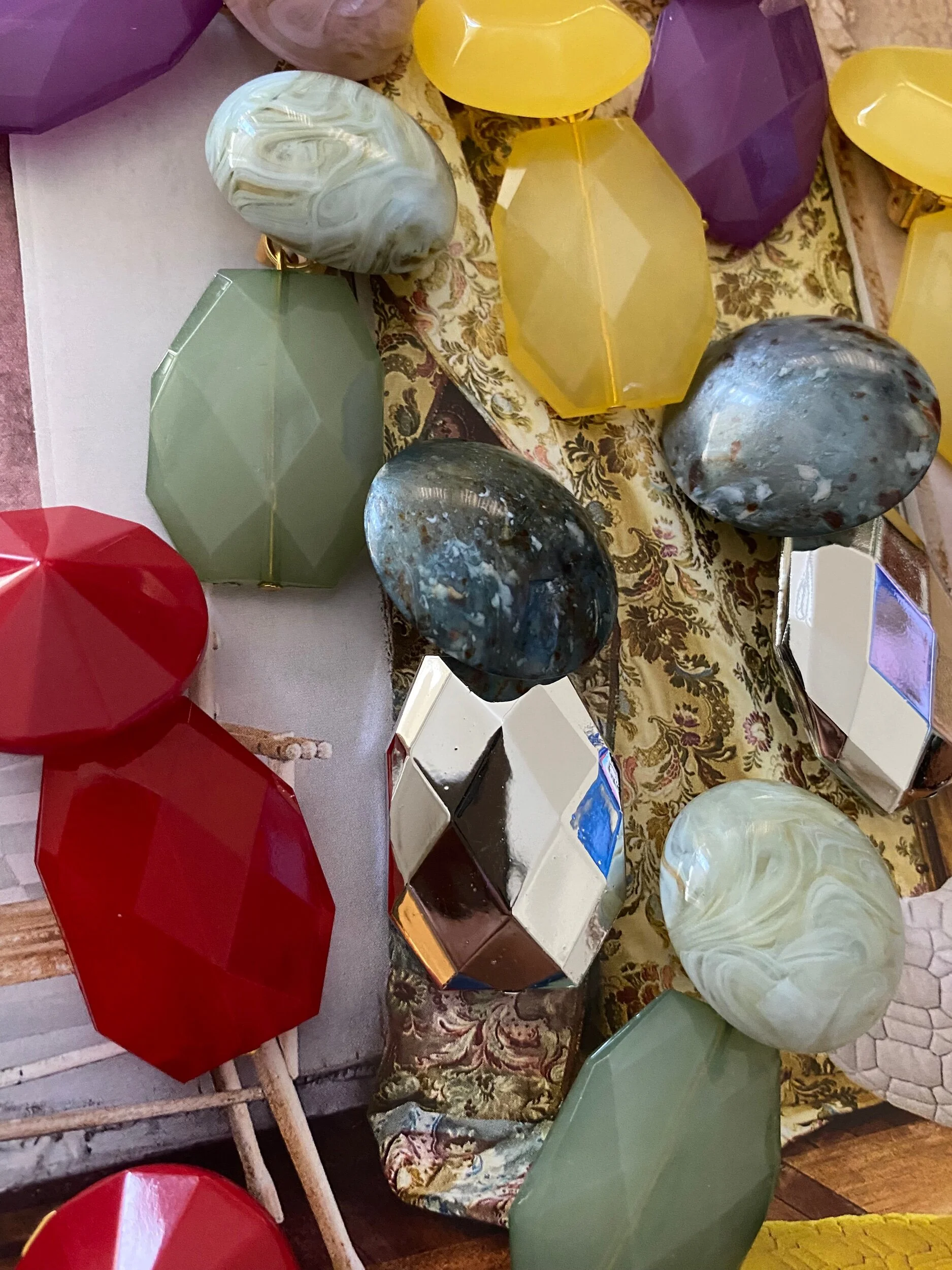 9F0DCCEC-067A-49C6-9DFF-CA35592CC2BA