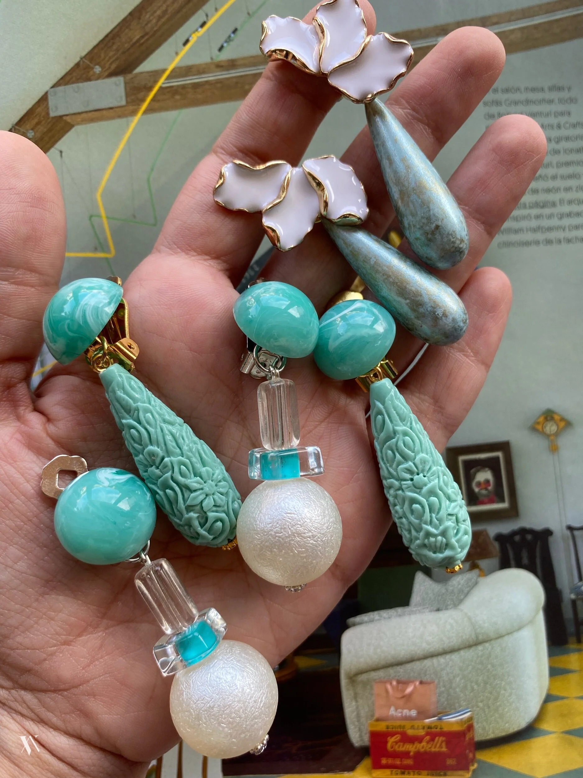 9F594E72-82E9-4F95-87D6-5DDB6E5DC0BF