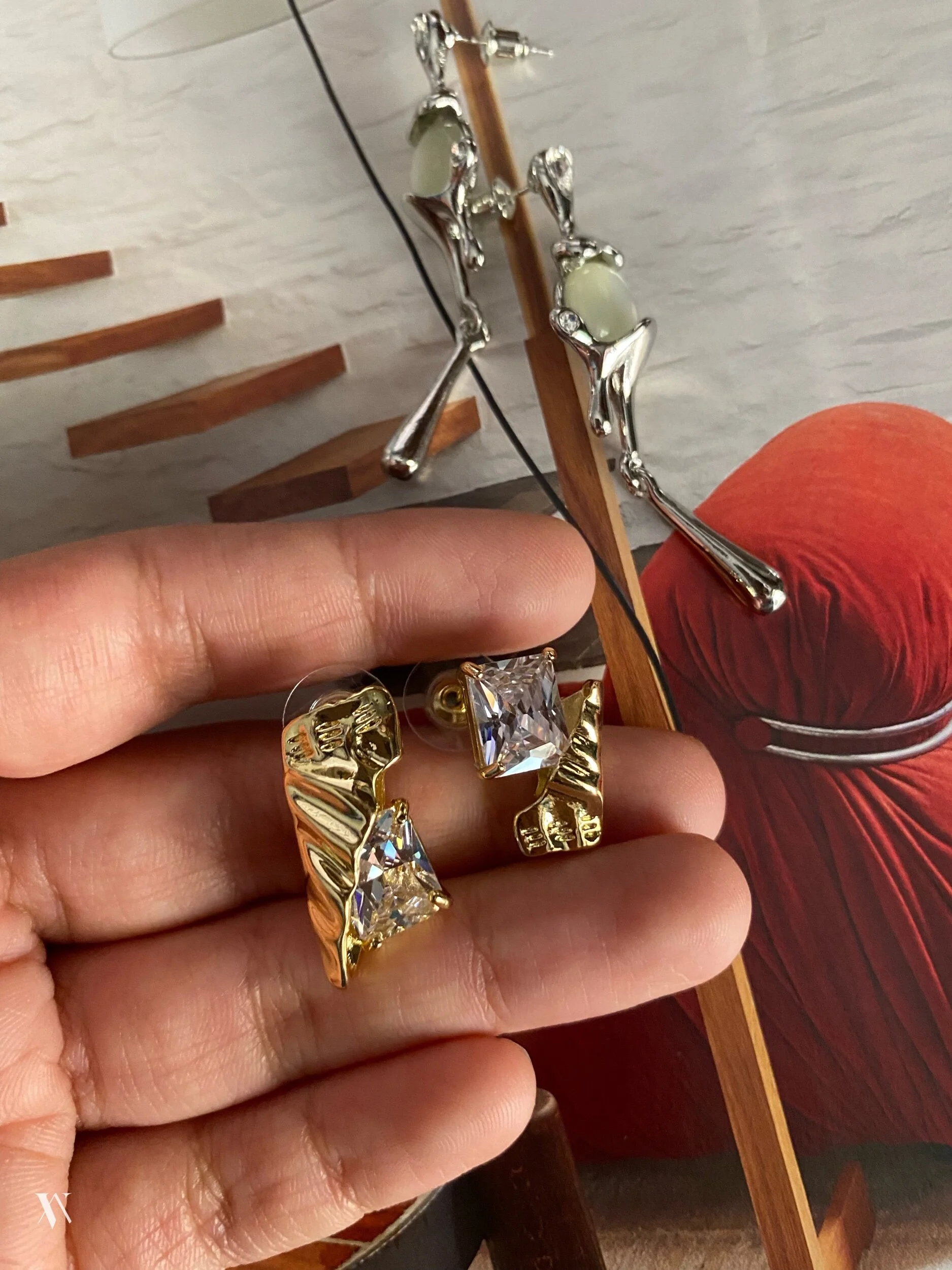 37239BFE-E8F6-4F6C-8F02-48A52FB7AFCA