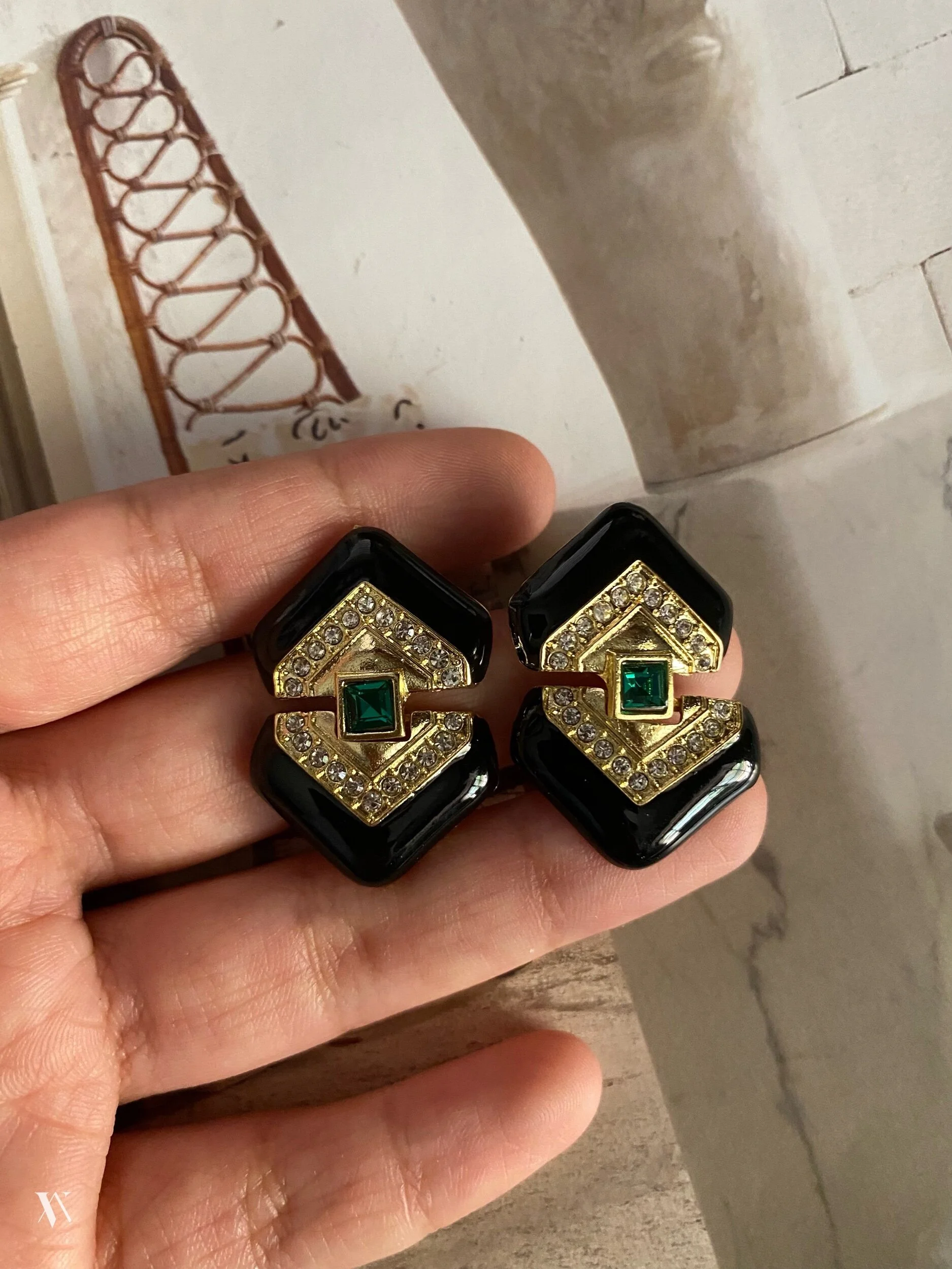 2C9F1210-9A94-4337-A161-90C78D1F646B