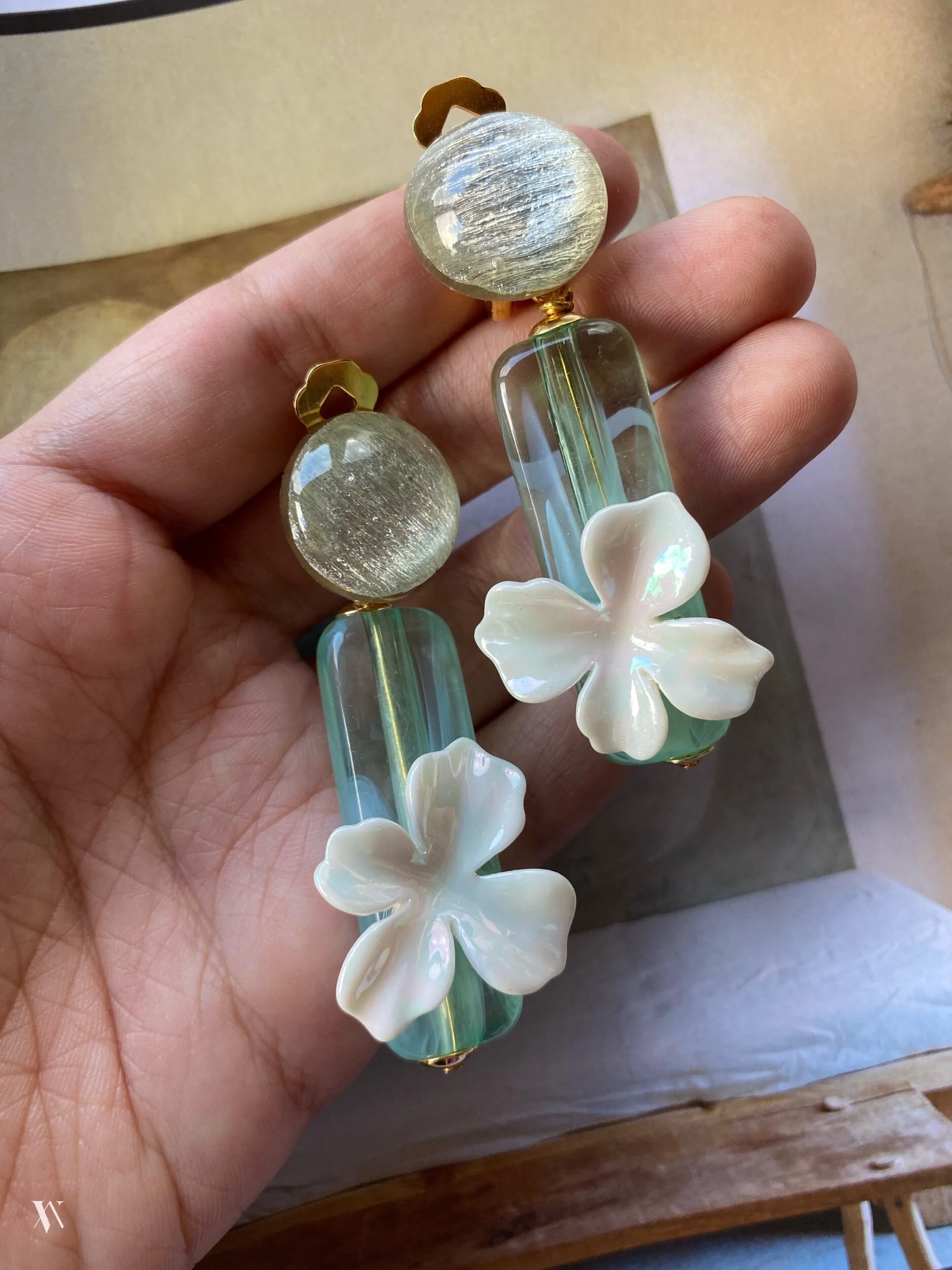 6467CDF9-974F-46FD-98E4-355E25A13CA6