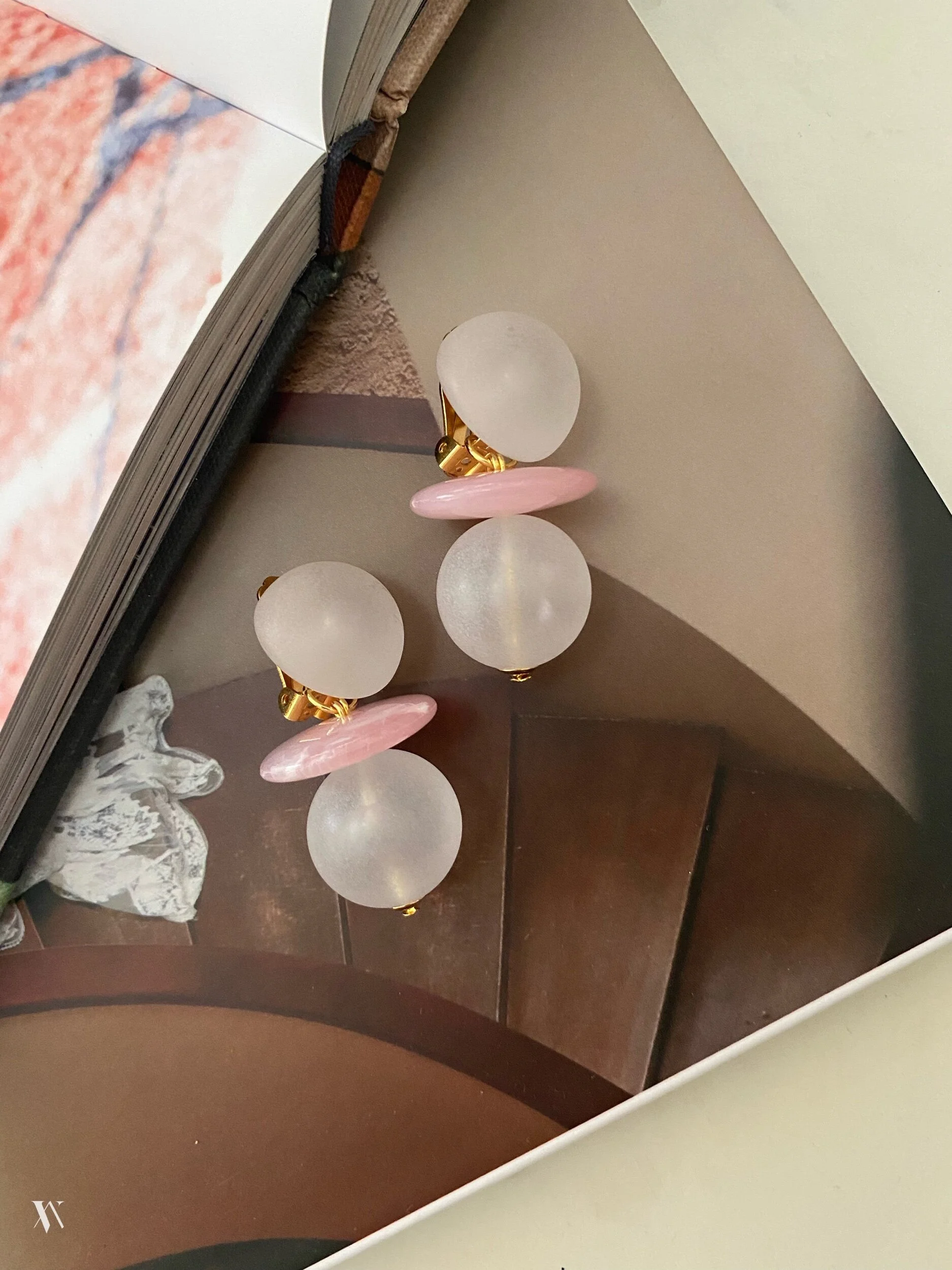 564EC7DB-24E5-4D8C-A5DE-B2FD35C47A83