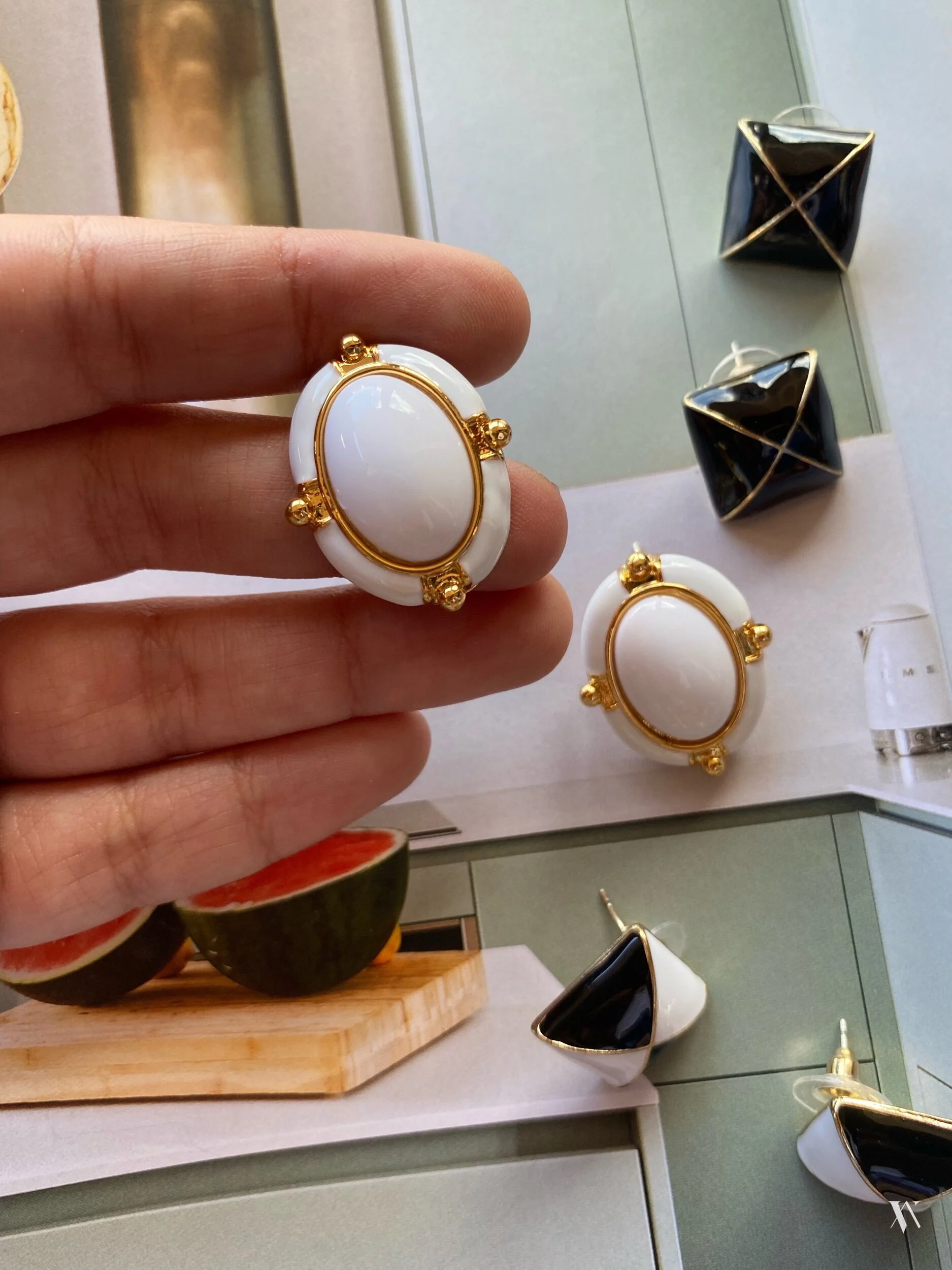 AD66A29B-C802-40B2-BCD2-66D38BE1C981