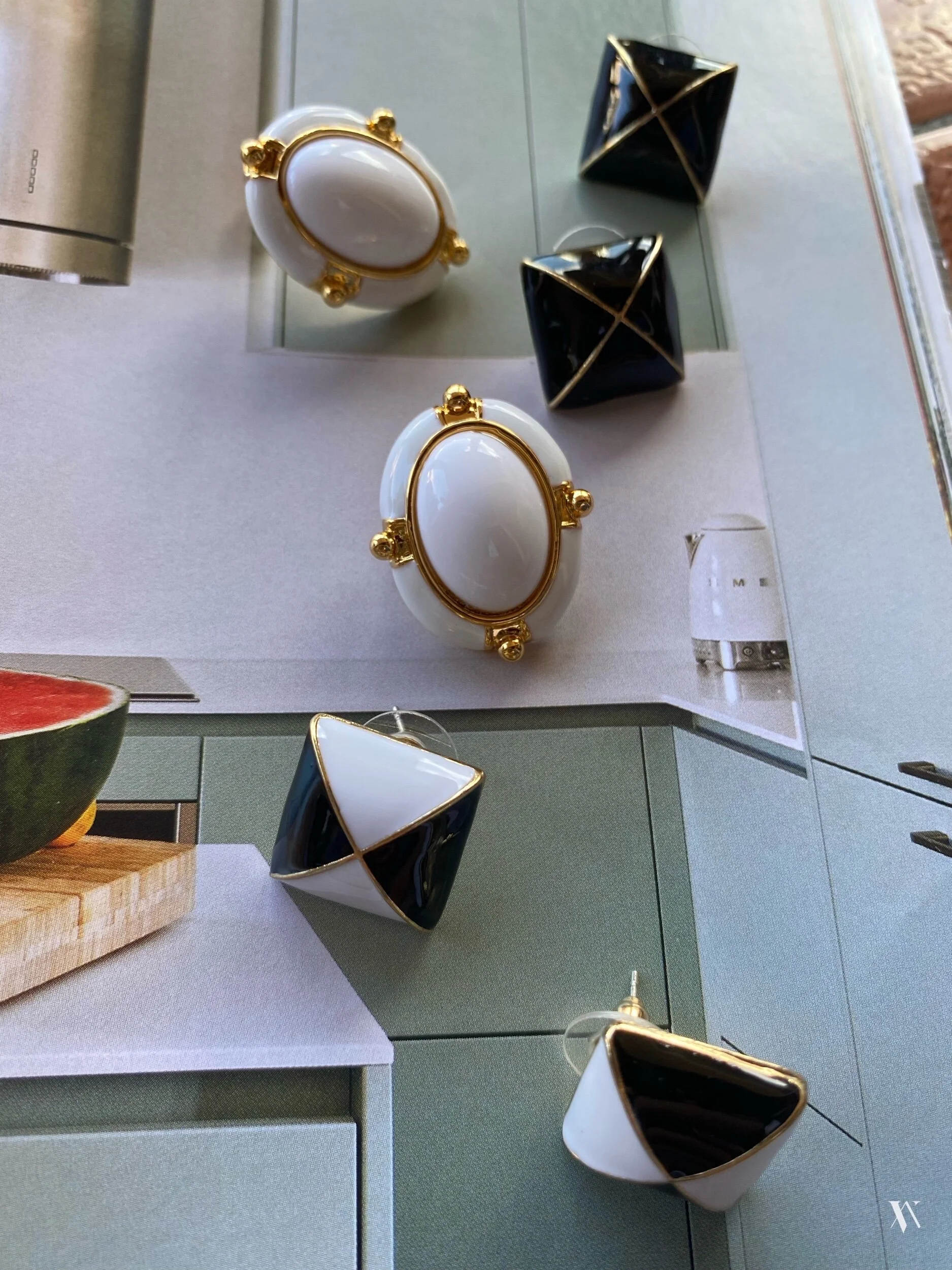 10288EF8-E46E-4B4B-82D3-D9CC646D3FAA