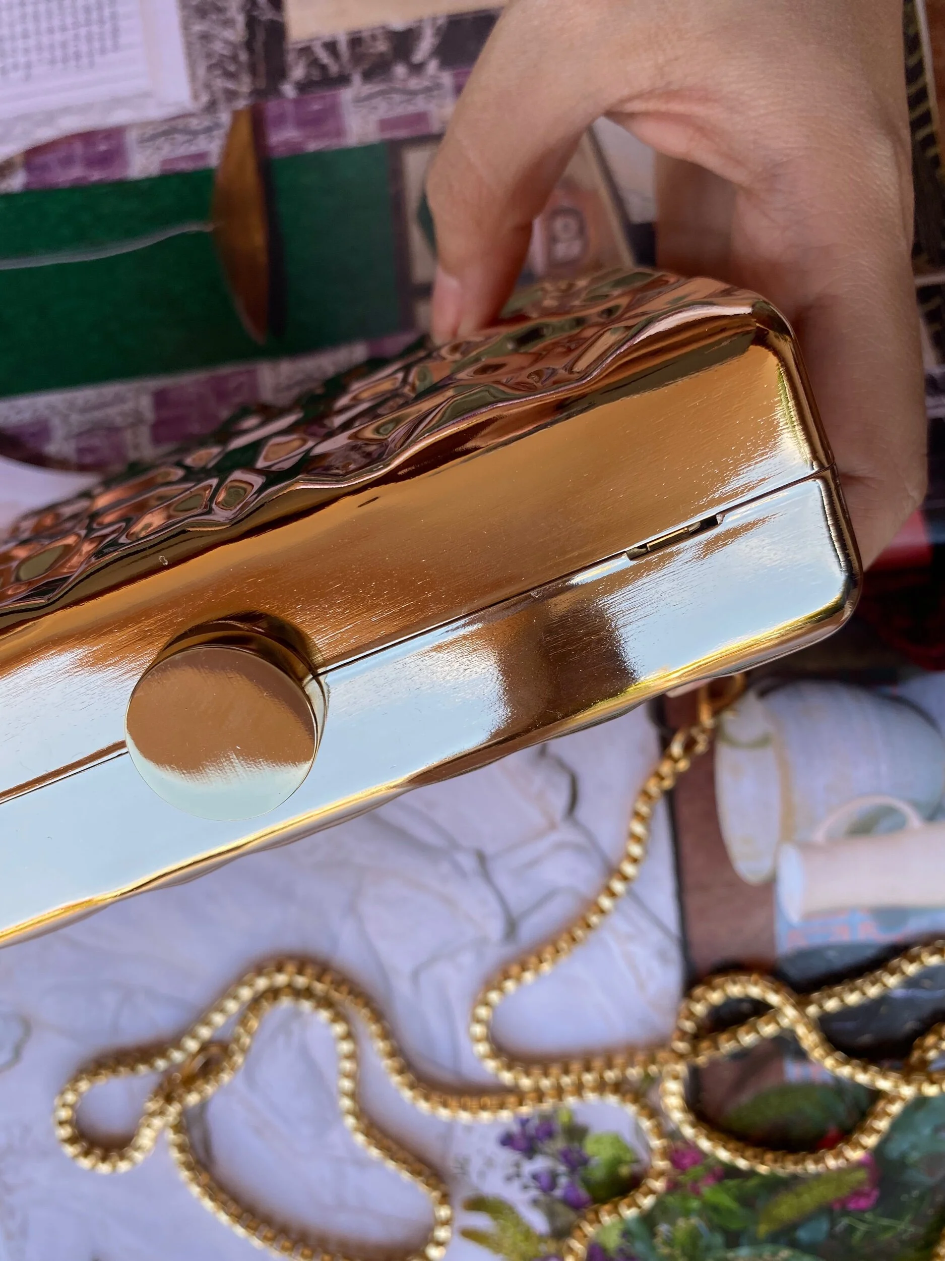 77273847-3BF7-4F99-9BDF-2B86FE72878C