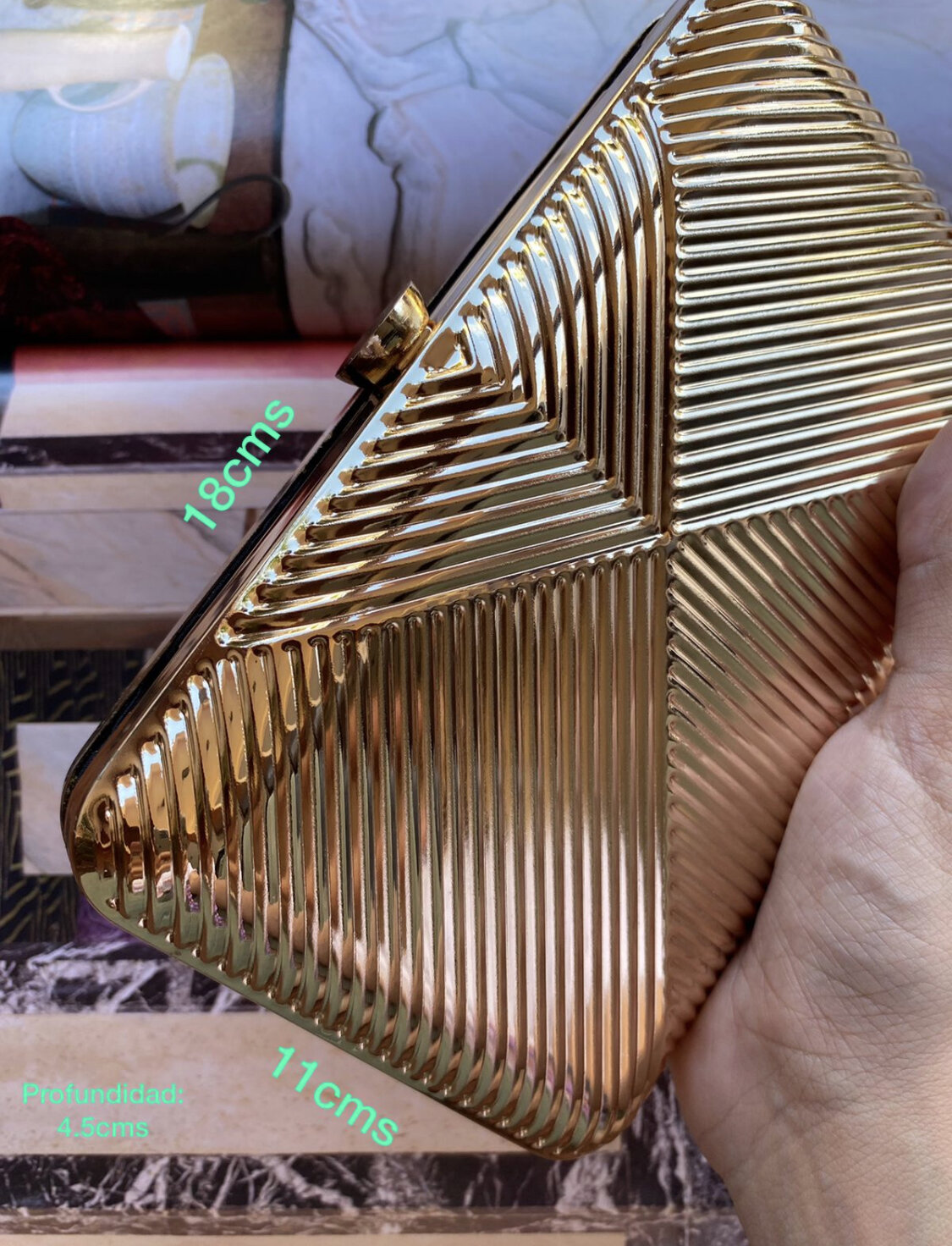 D1667381-BC1C-4C29-B8FF-DA9B1B85A69E