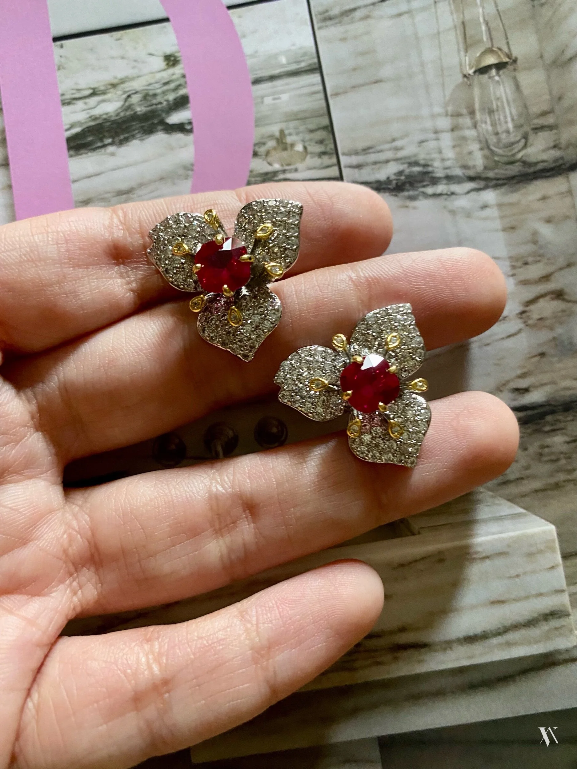 39383E6F-1007-4573-99F0-1E8051D4816D