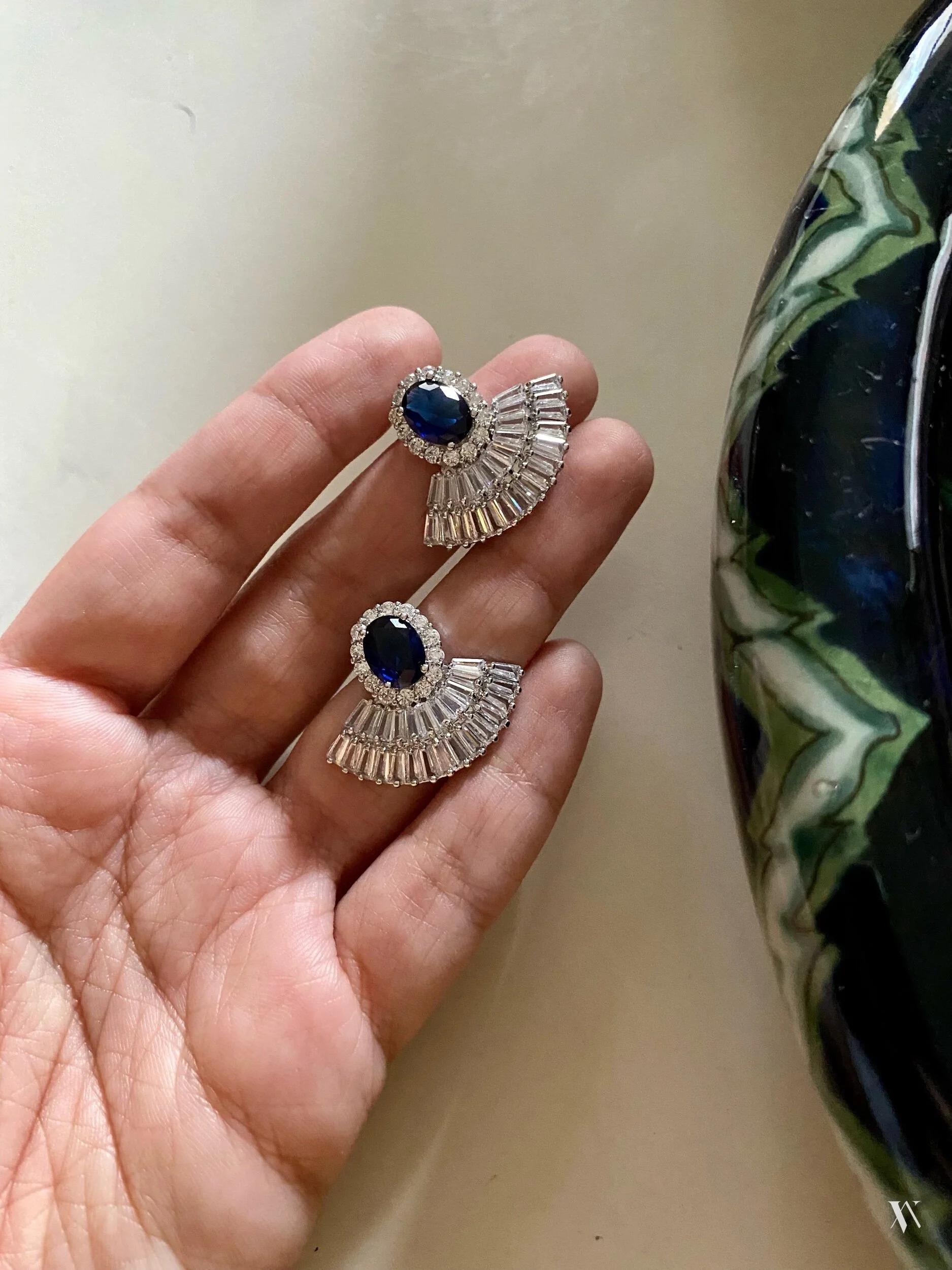 DB2AA5A9-14F0-4F16-89DA-73EDB2EE9335