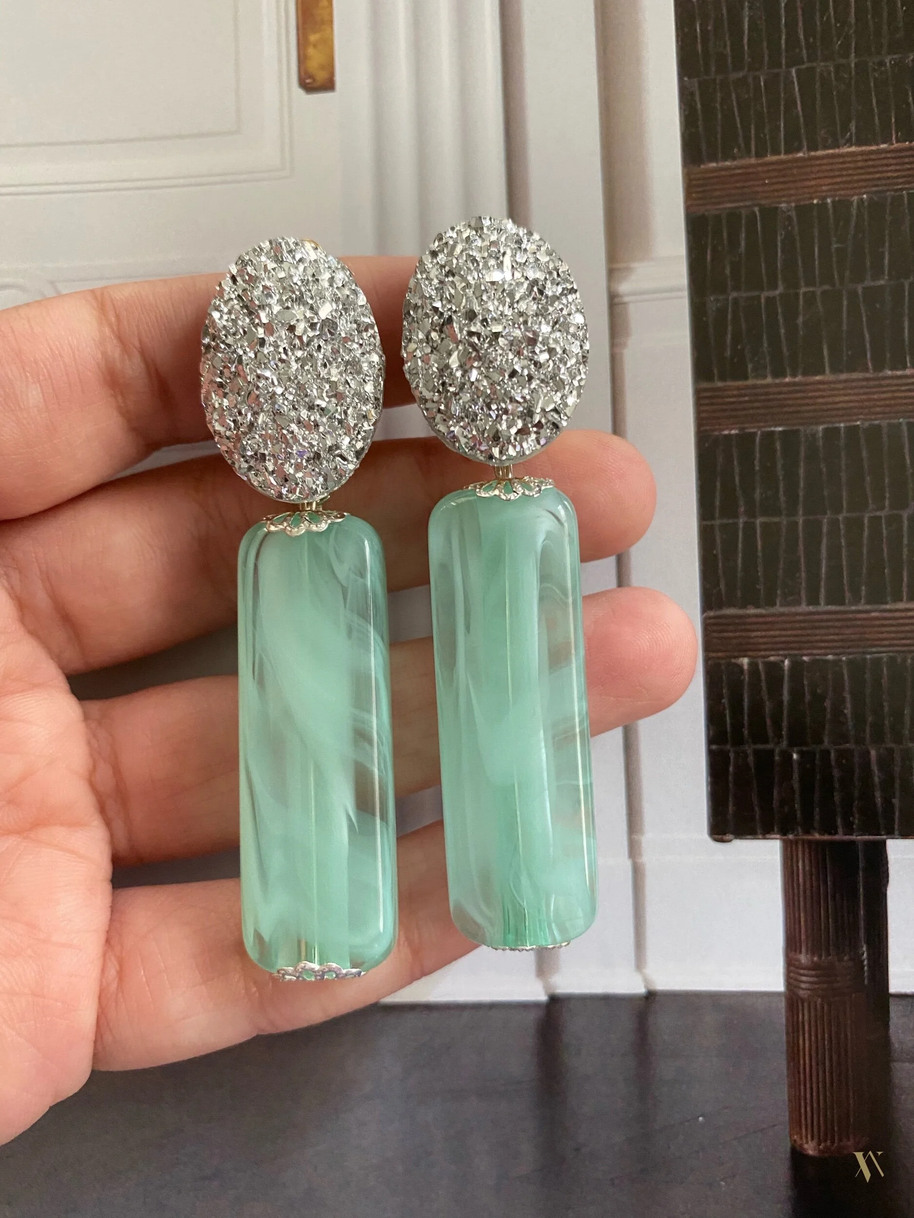 BD05DCA7-C6C2-4EF8-A253-E2D57212902C