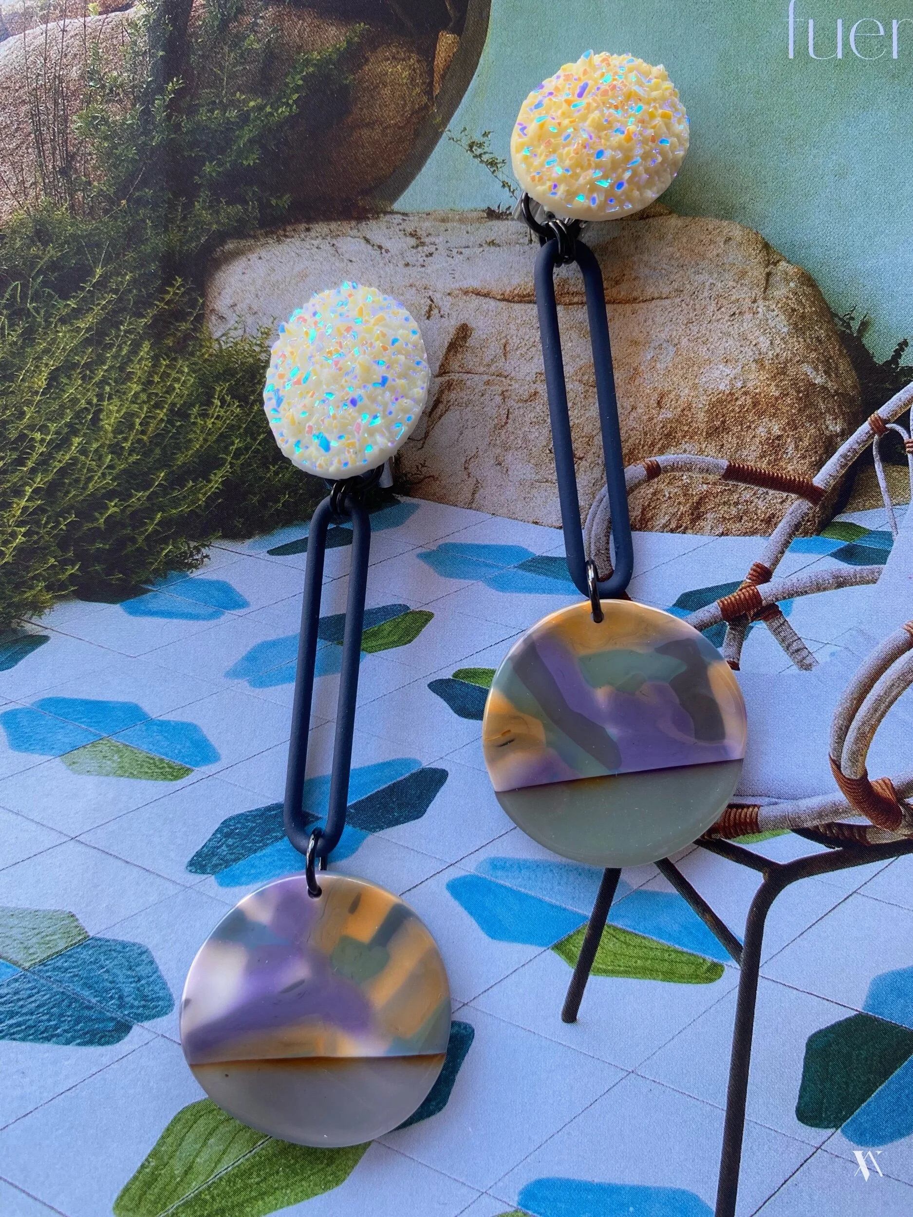 16D88F10-0D3A-4CF9-ABD7-3086B2689B56