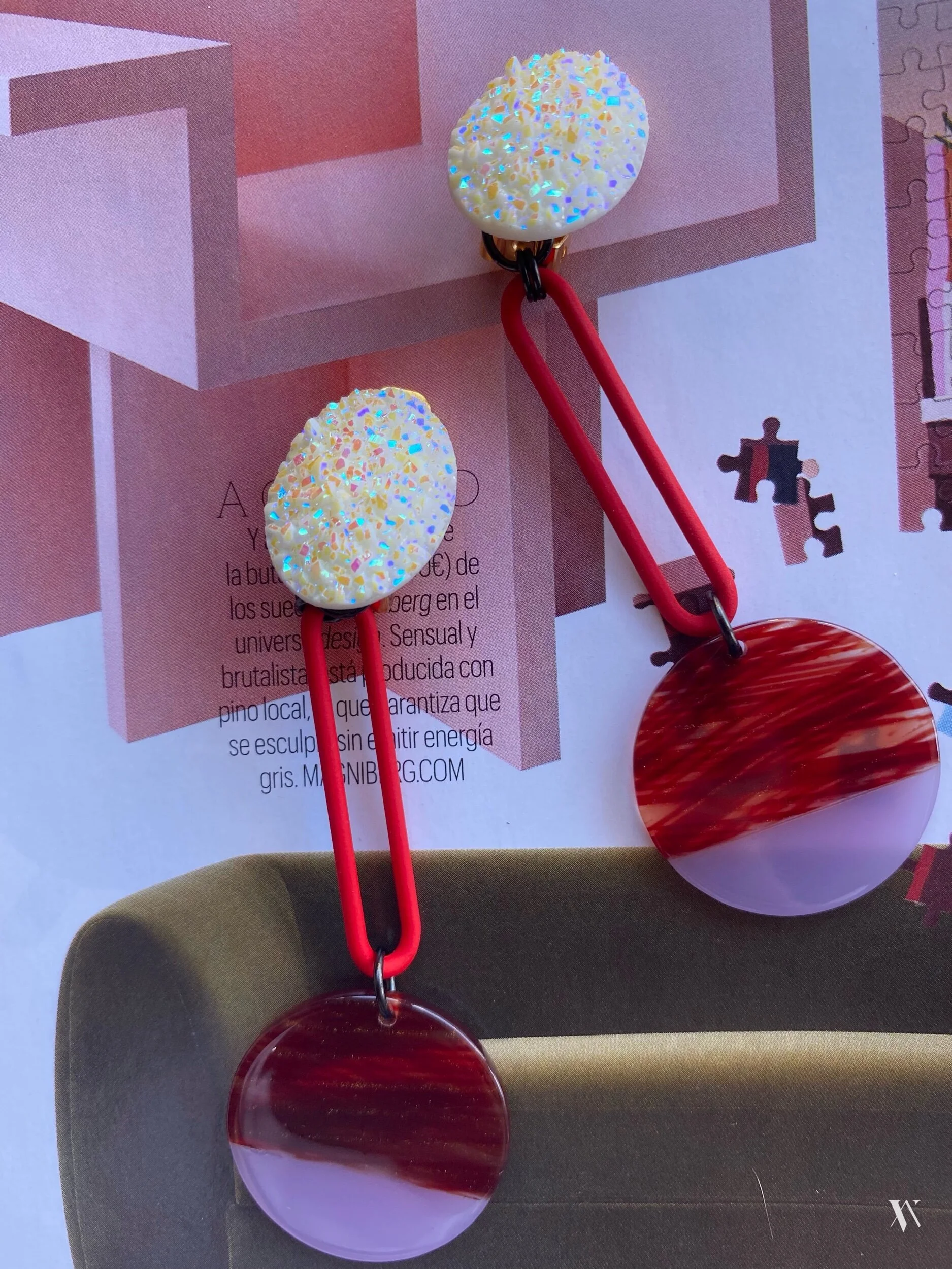 42B0C4AB-1F09-46B0-BBE6-F3E812DFD916