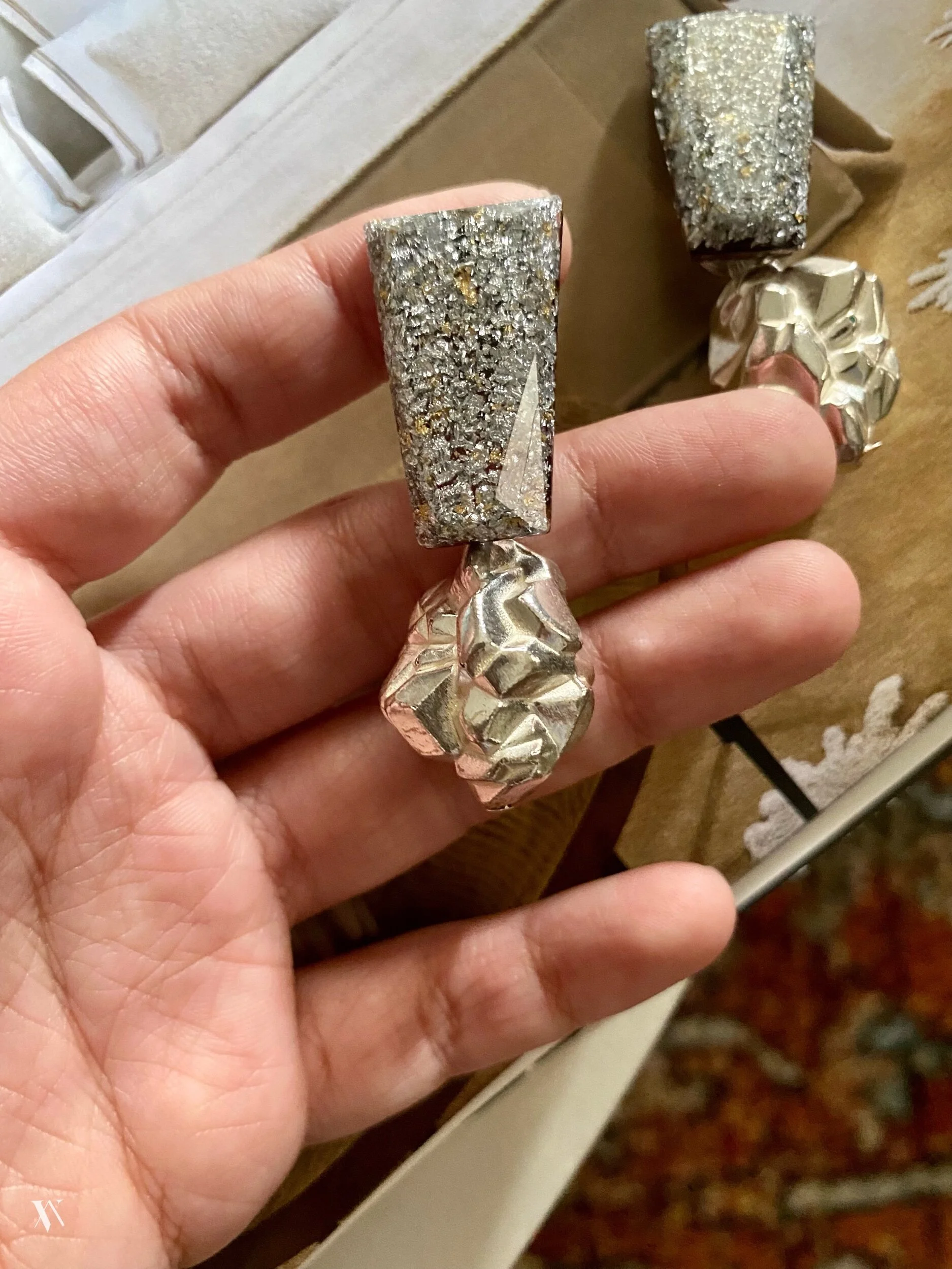 DF72AEA0-3AFB-4900-8BCE-A2EAAE1053CA