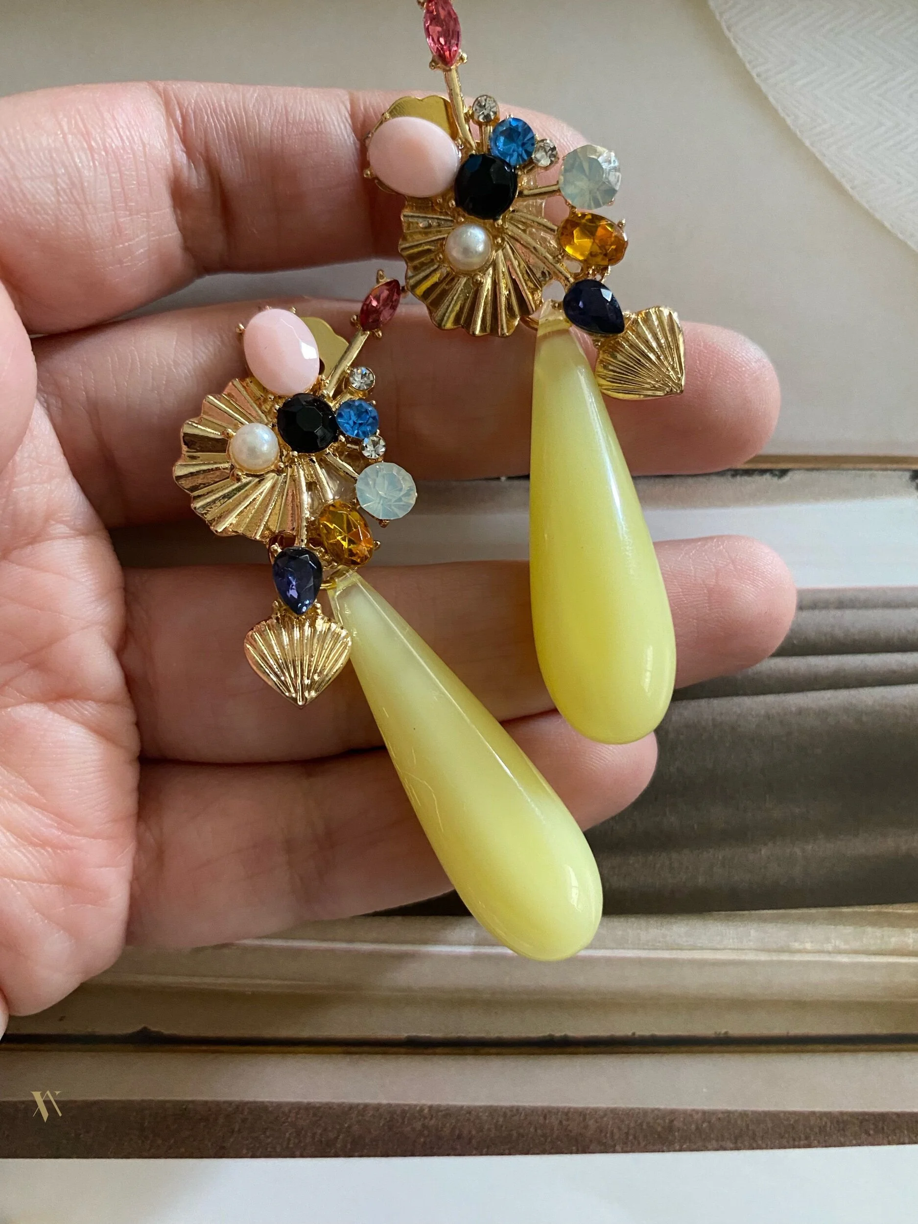 768B5592-AB69-4980-A28F-FD00BB83E9D9