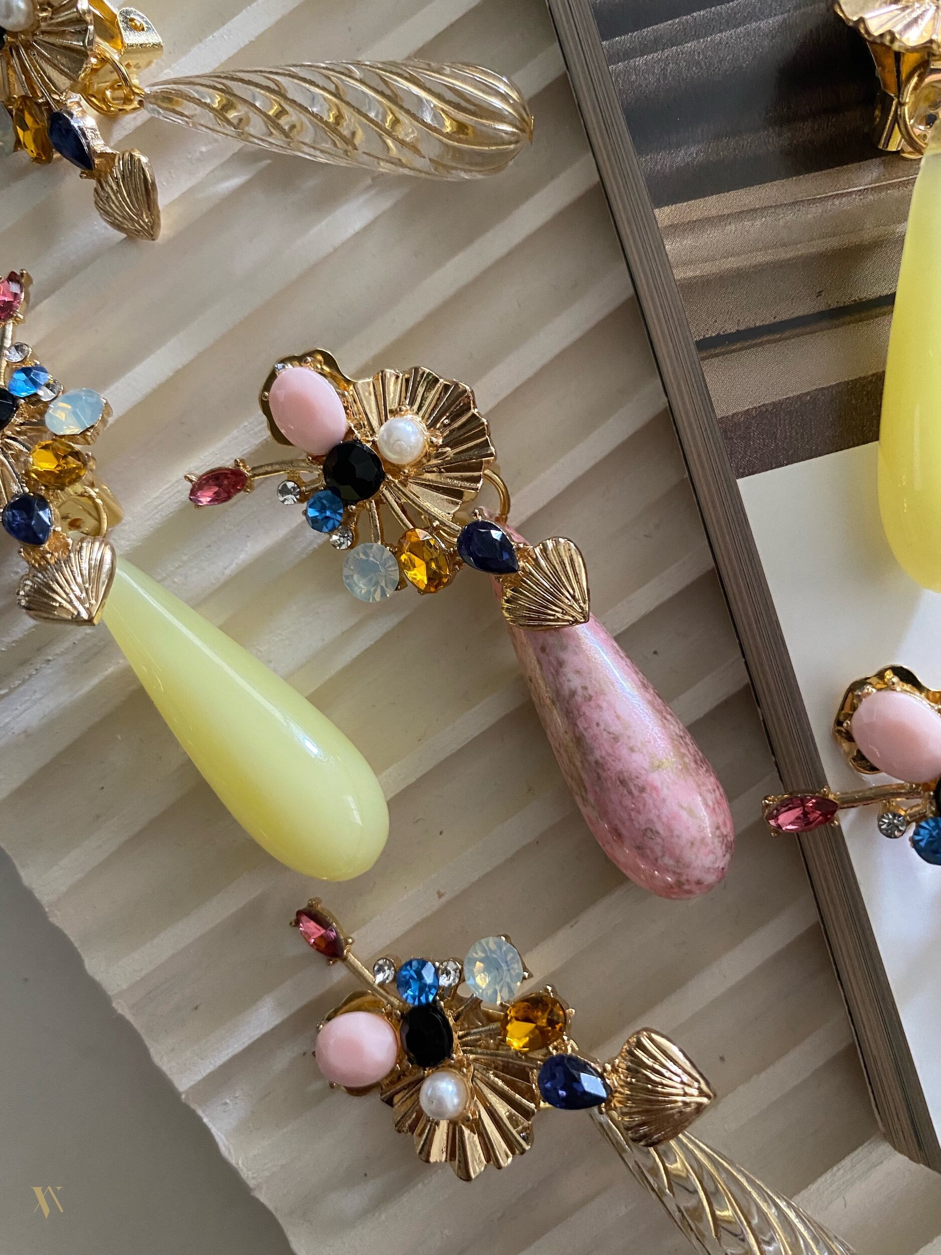 09F9B43F-550C-4FB8-BB3D-8F8B70AA1CBE