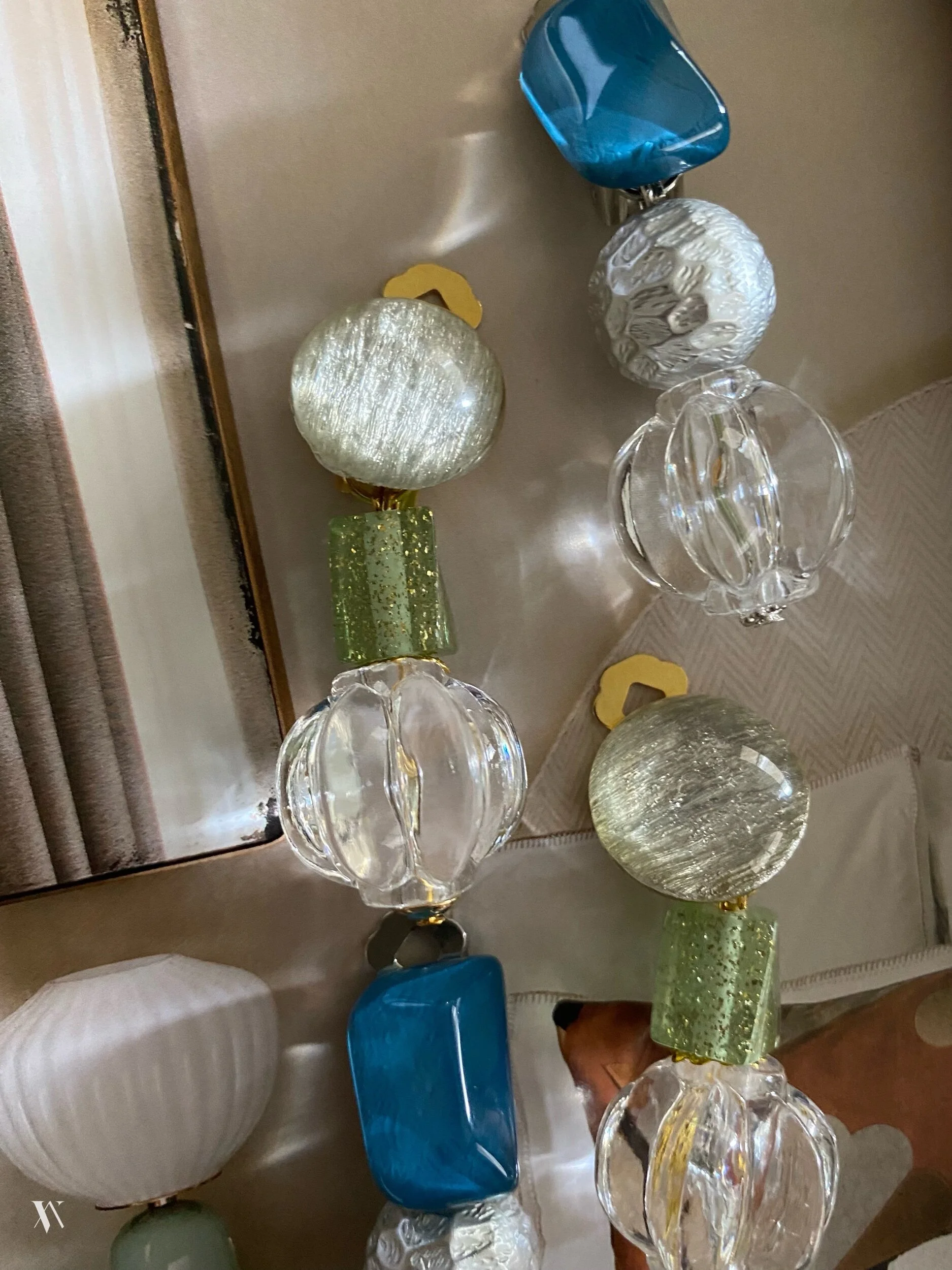 356D5082-C37B-434A-BA37-8B75DA62CFB2