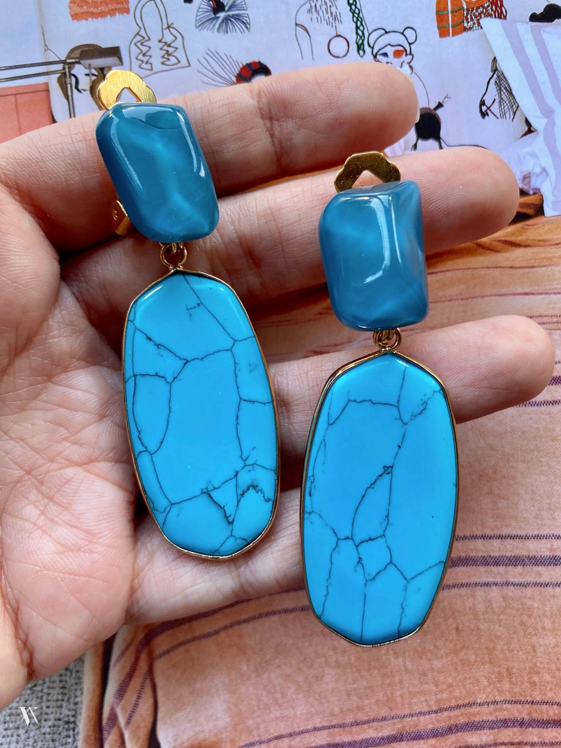 70AC49E7-DC12-49AC-A7E1-C92EB94775DB