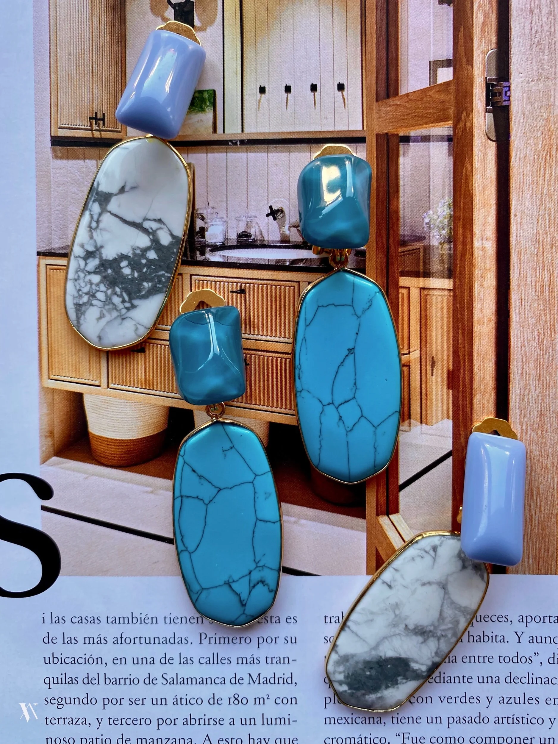 DAAE2DF8-C9D4-4C71-B5FD-96AB9C4CFD46