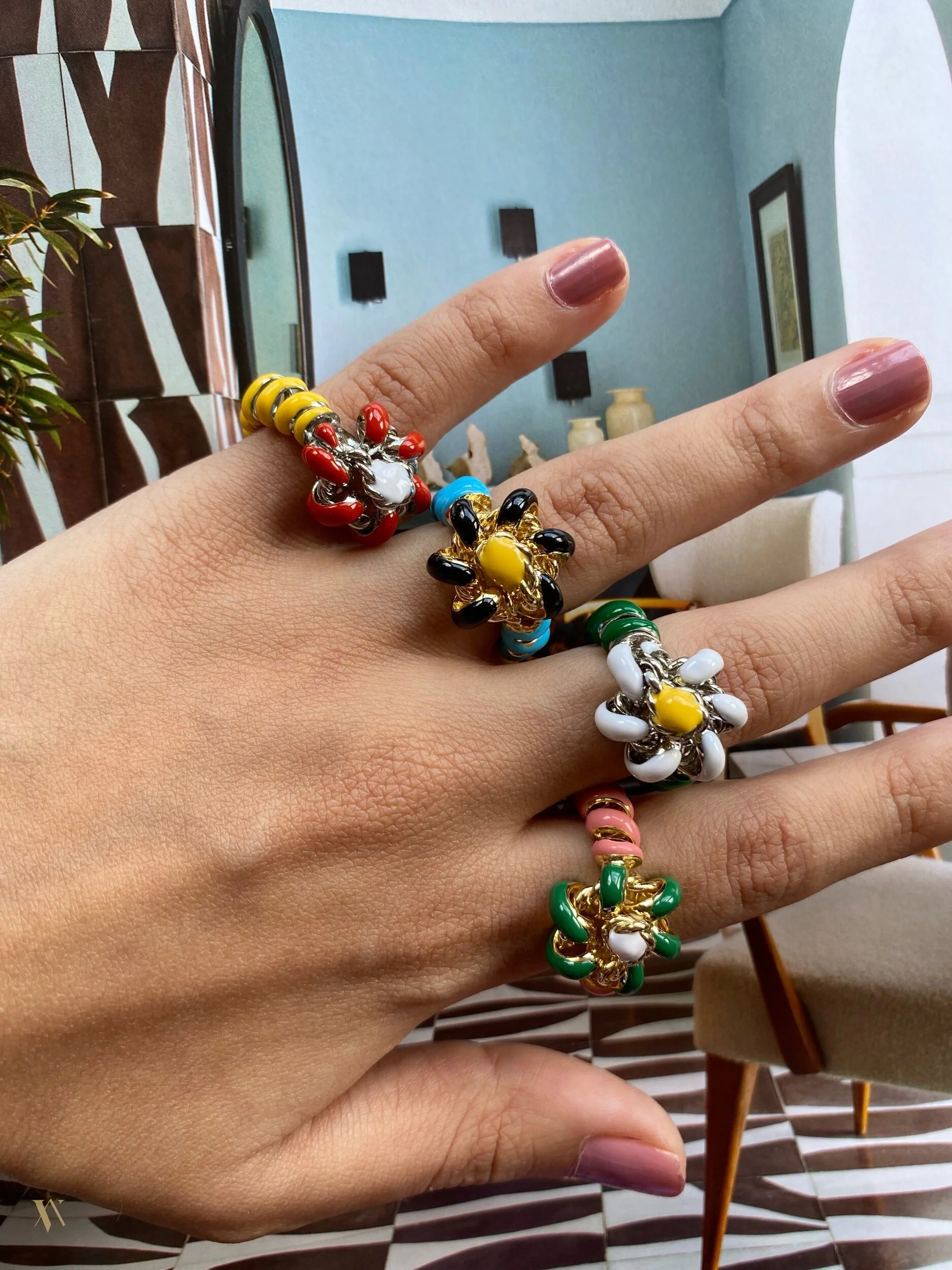 807D84CE-C739-41F8-947C-B41CF2F25761